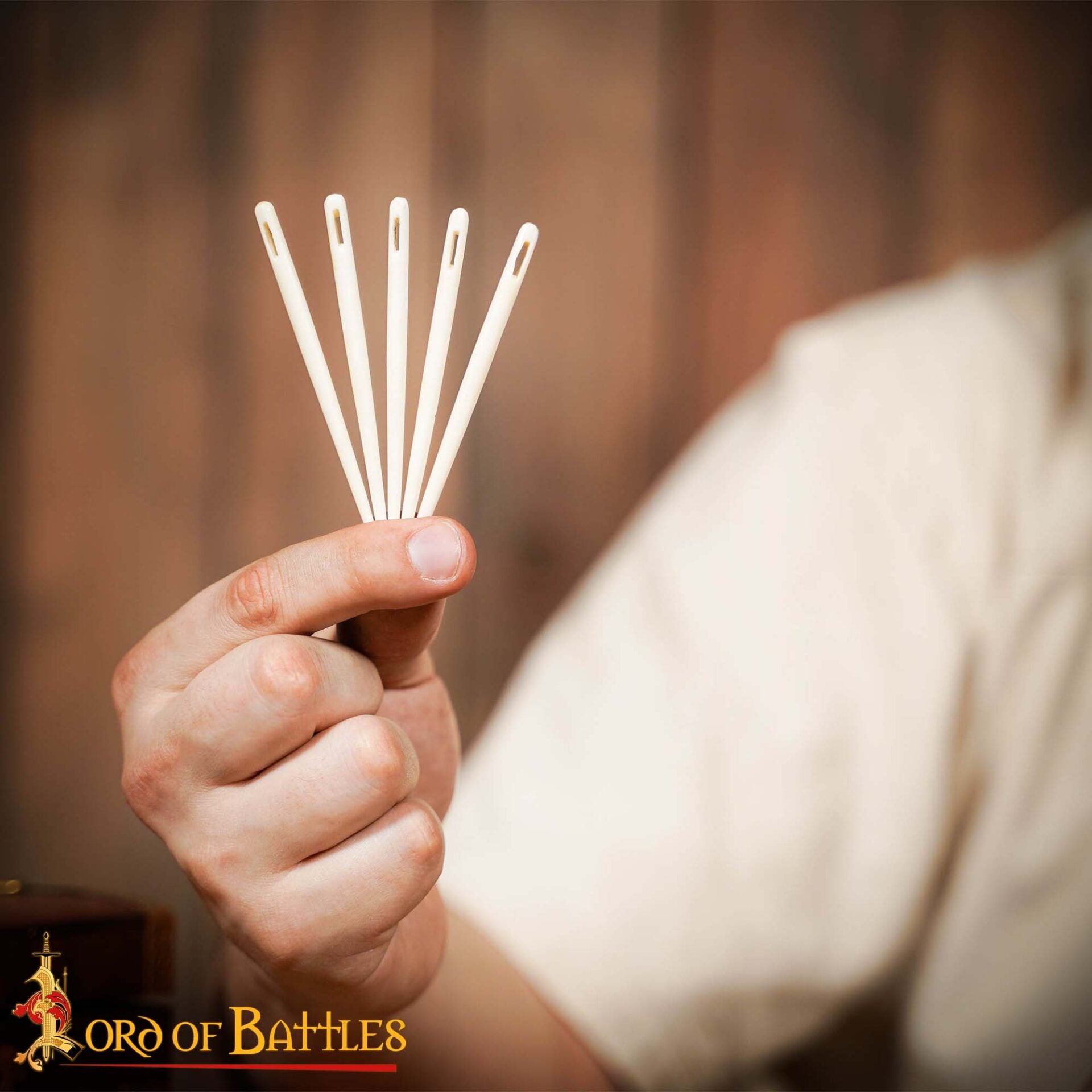 Imagen única de: Juego de 5 Agujas de Bordar Medievales de Hueso - Talladas a Mano en Hueso de Buey de Origen Ético - Acabado Pulido