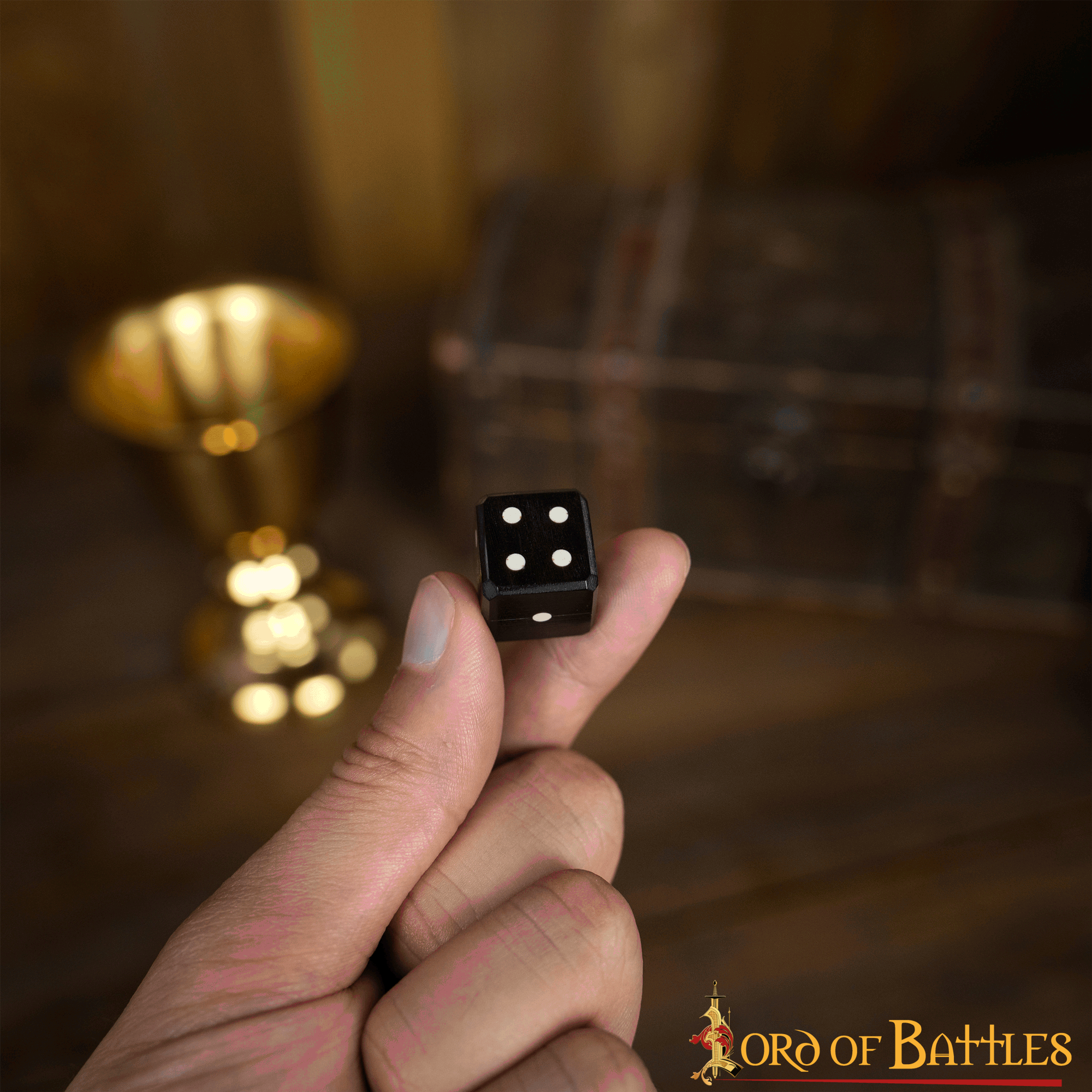 Imagen única de: Juego de Dados Artesanales de Cuerno de Búfalo - 6 Piezas | Dados Naturales para Juegos de Rol de Mesa, Coleccionismo y Juegos Históricos