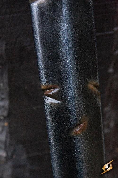 Imagen única de: Espada De Escudero Desgastada Por La Batalla