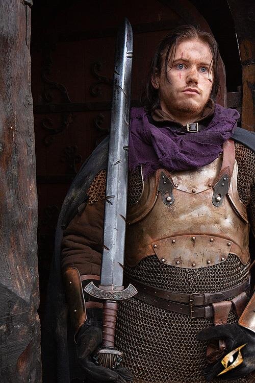 Imagen única de: Espada Vikinga Desgastada Por La Batalla