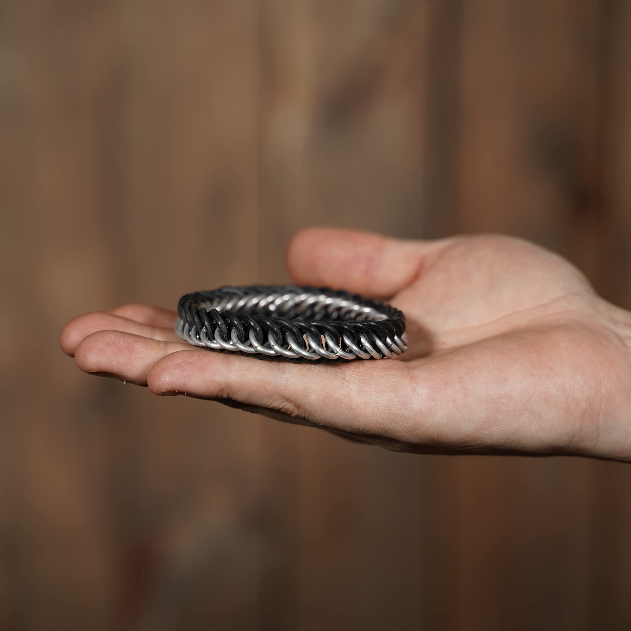 Imagen única de: Pulsera Elástica de Cota de Malla Medio Persa