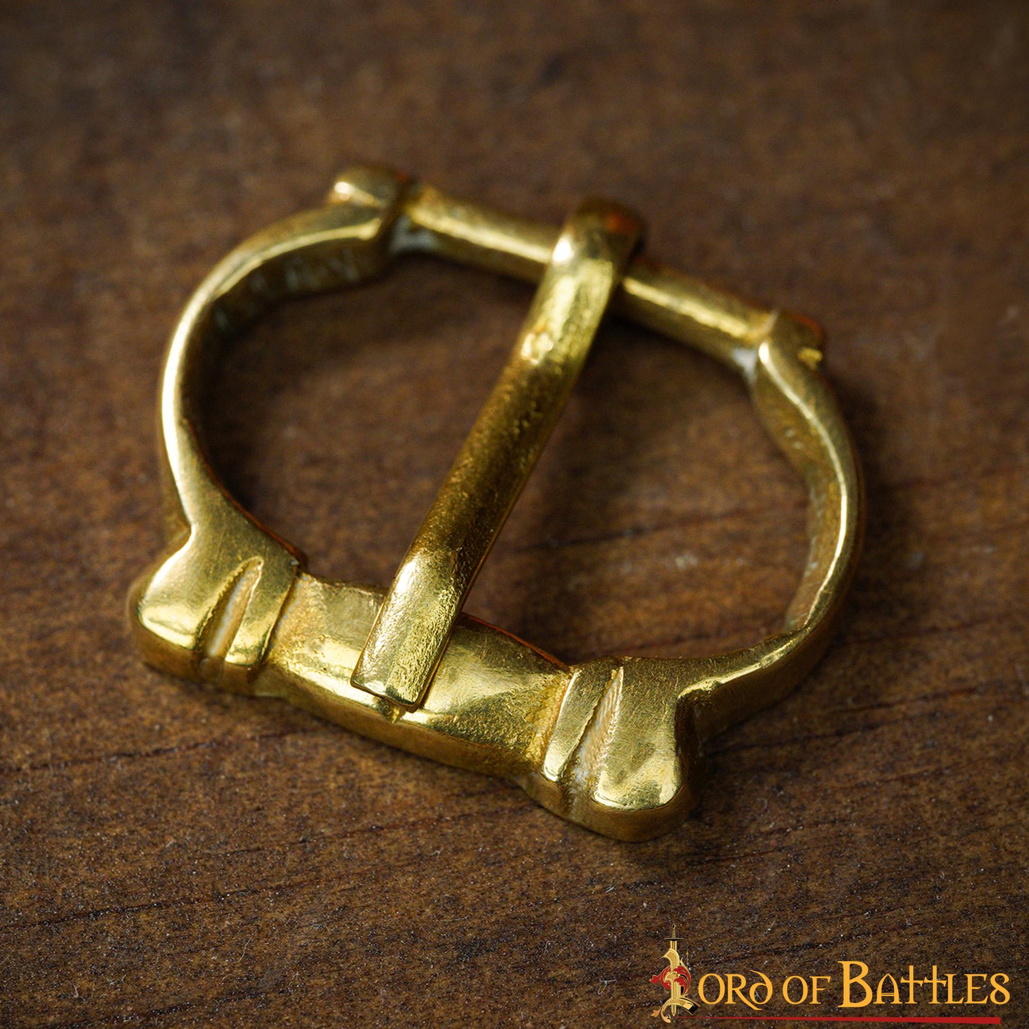 Imagen única de: Pequeñas Hebillas Medievales de Latón para Cinturón - Juego de 5 Piezas Acabadas a Mano (réplica de 1200-1400)