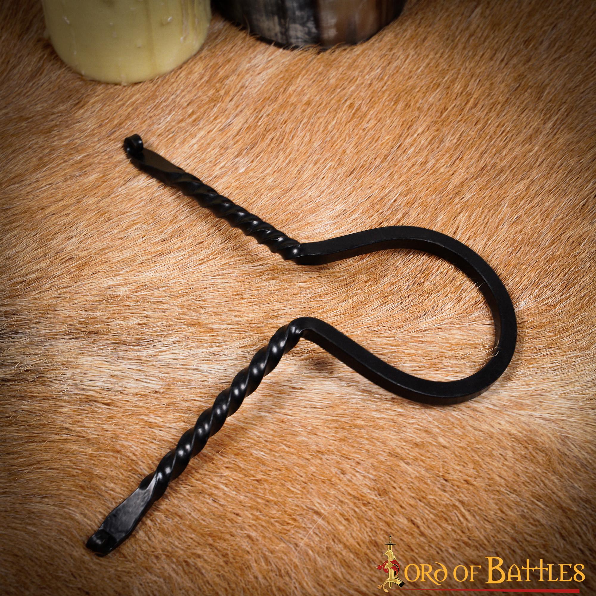 Imagen única de: Soporte Medieval de Hierro Forjado para Cuernos de Beber - Soporte para Cuernos Forjado a Mano con Acabado de Aceite Ennegrecido