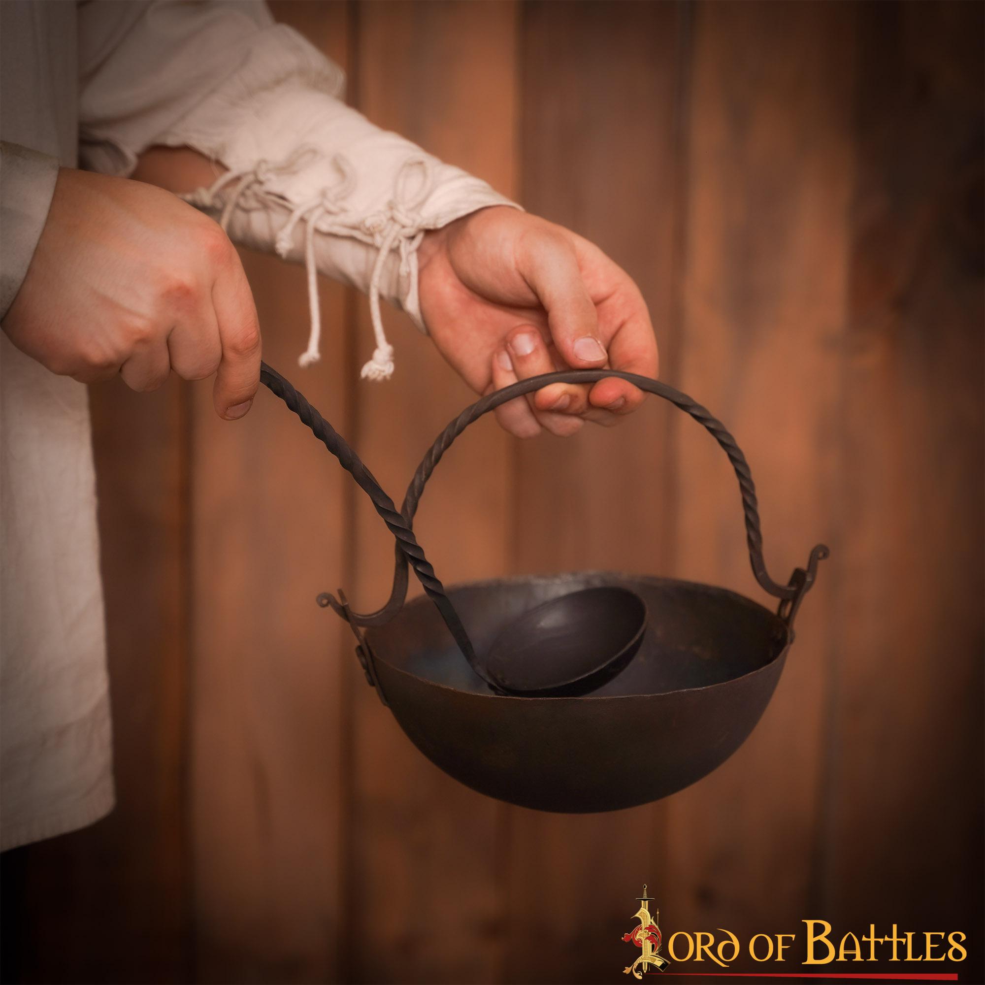 Imagen única de: Cazo de Hierro Medieval Vikingo Forjado a Mano Equipo de Campamento Funcional