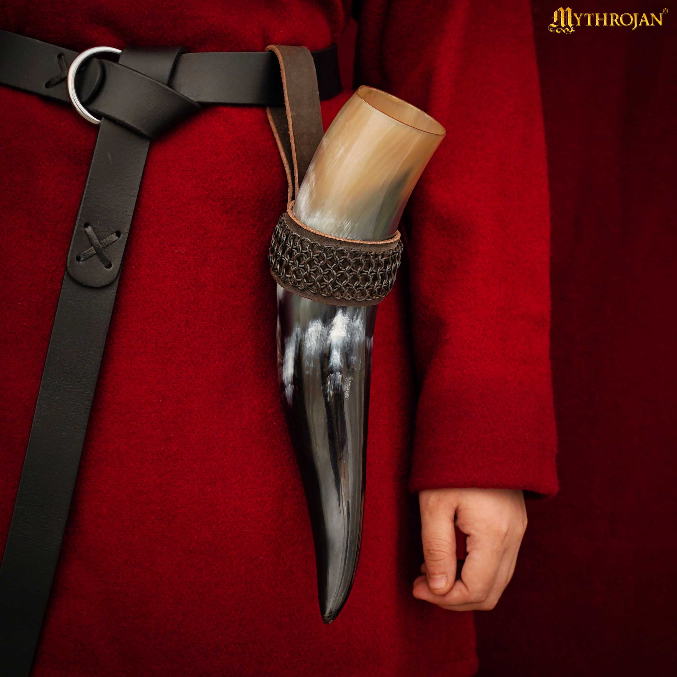 Imagen única de: Mythrojan The Witcher Companion Vikingo Cuerno para Beber con Soporte de Cuero Marrón Auténtica Taza de Vino/madera Vikinga de Inspiración Medieval - Acabado Pulido 400 Ml