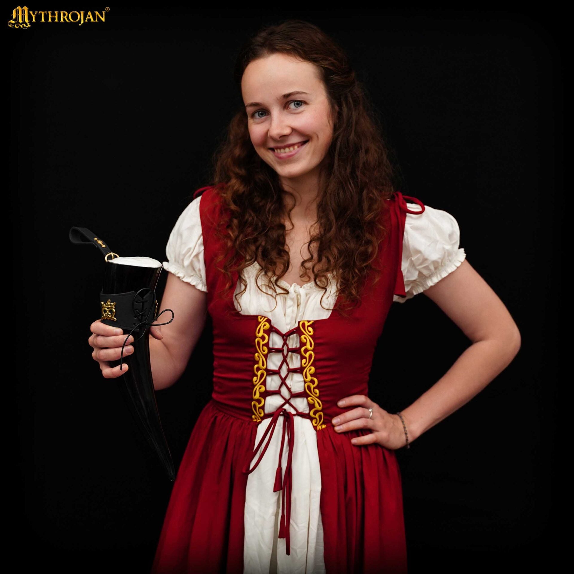 Imagen única de: Mythrojan The Elegant Lady Cuerno Vikingo para Beber con Soporte de Cuero Negro Auténtica Taza Vikinga Inspirada en la Edad Media - Acabado Pulido