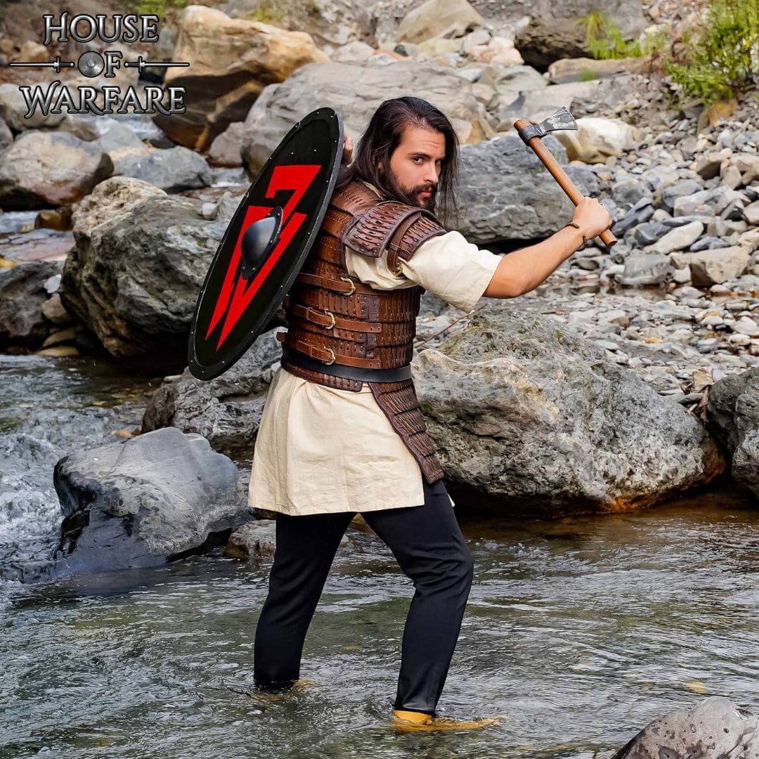 Escudo Vikingo Valknut - Escudo Redondo de Madera con el Símbolo de Odín y Jefe de Acero - Imagen 5