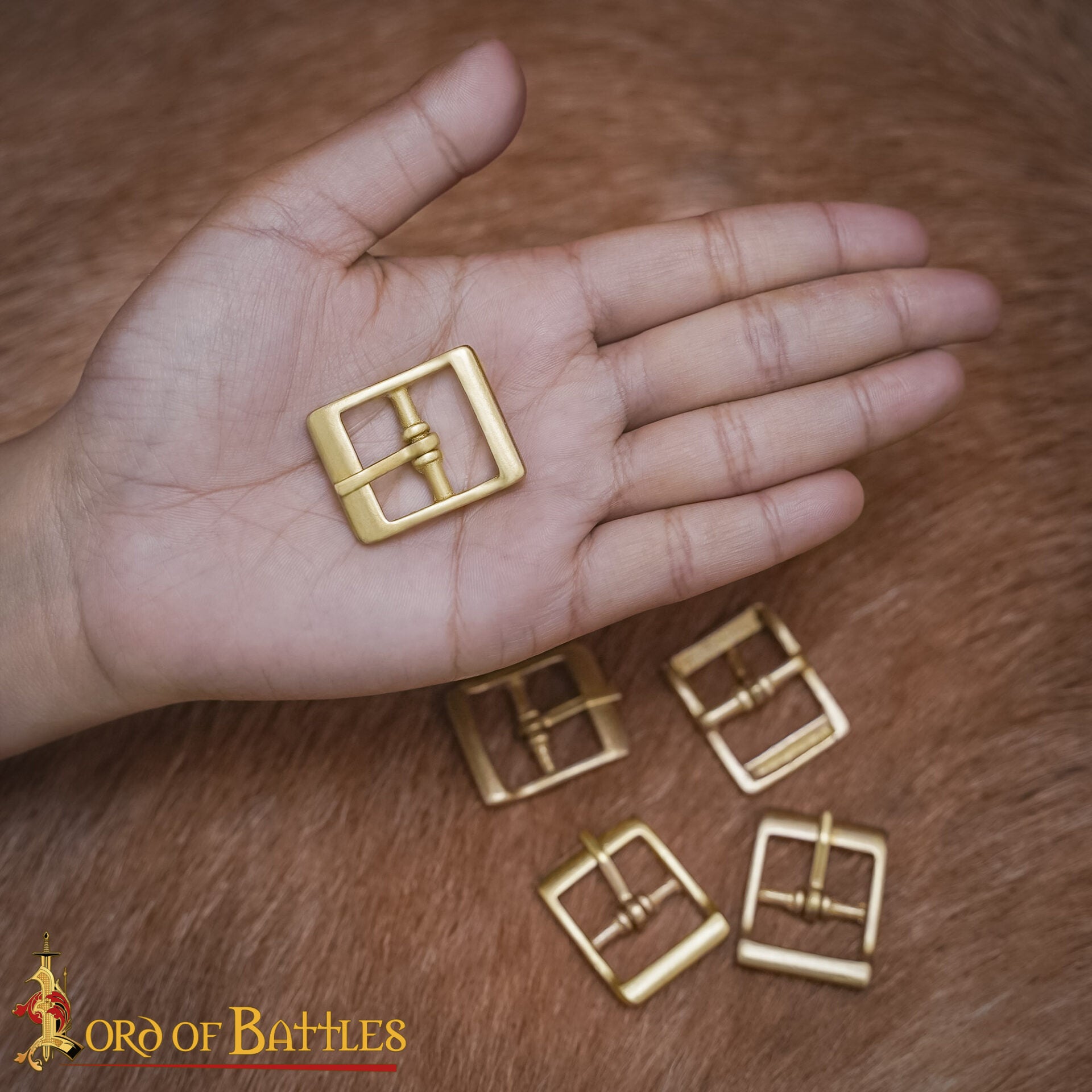 Imagen única de: Hebilla Medieval de Latón Macizo Pequeña