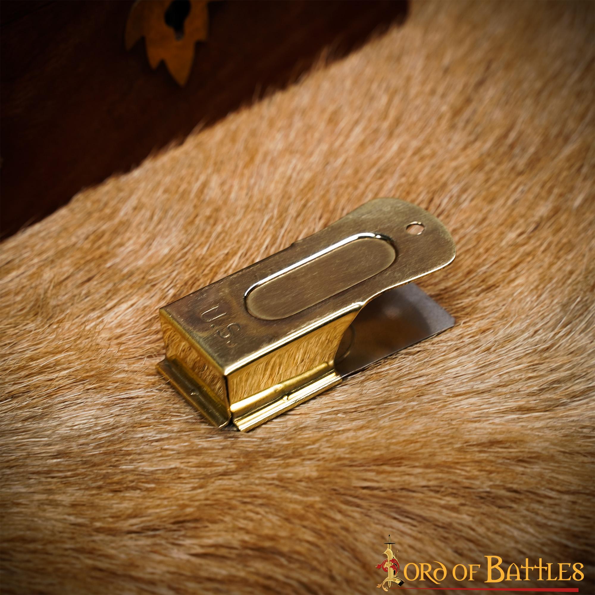 Imagen única de: Clicker del Día D de la Segunda Guerra Mundial Grabado en Ee.uu. - Réplica Auténtica de Latón para Coleccionistas de la Segunda Guerra Mundial