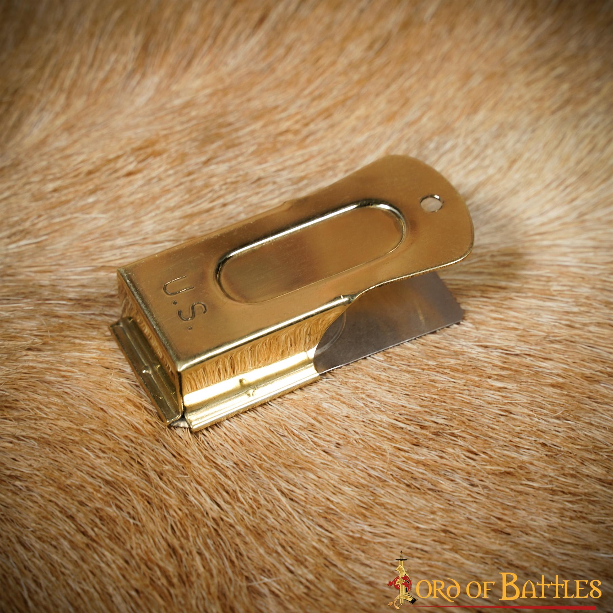 Imagen única de: Clicker del Día D de la Segunda Guerra Mundial Grabado en Ee.uu. - Réplica Auténtica de Latón para Coleccionistas de la Segunda Guerra Mundial