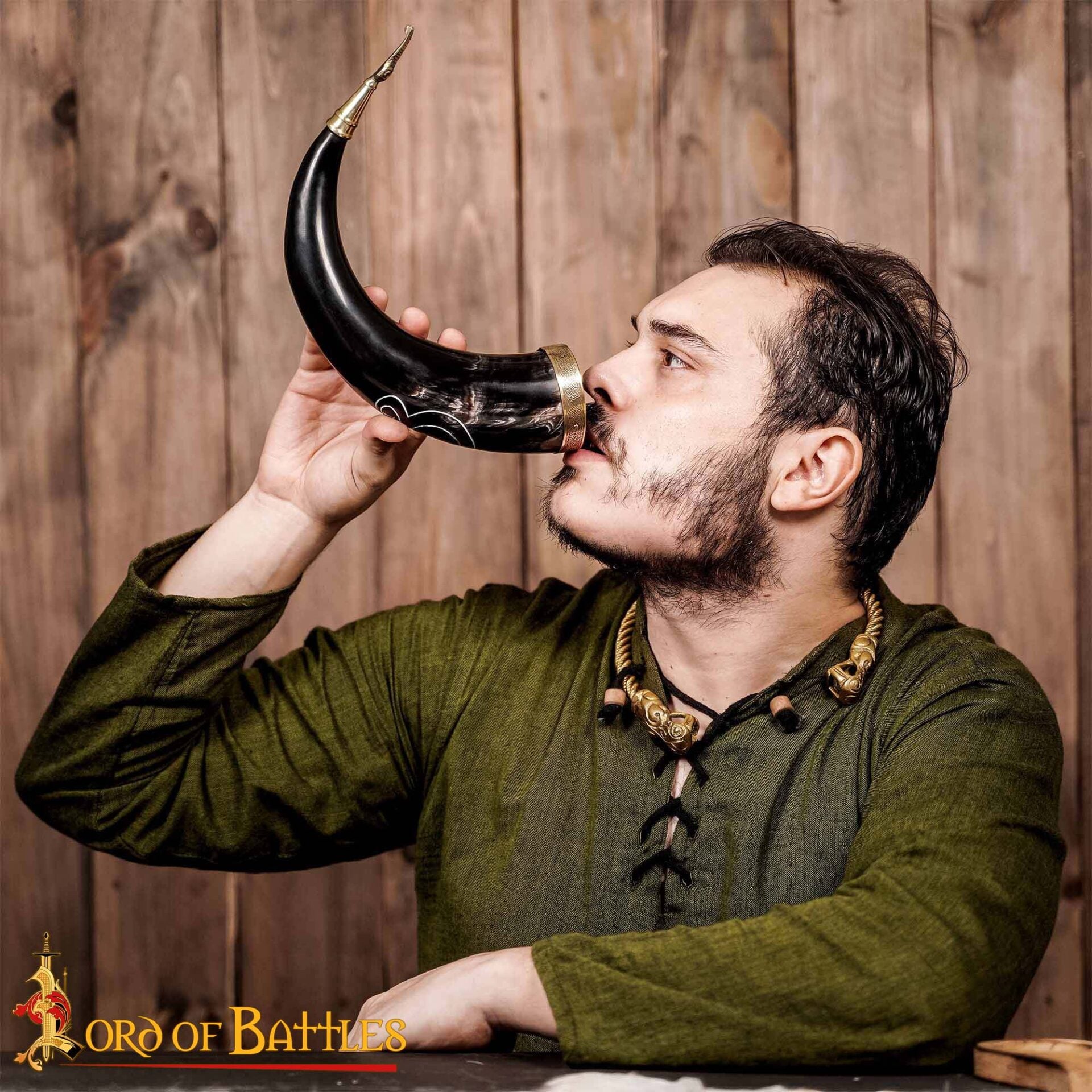 Imagen única de: Troll Cross Viking Drinking Horn 300 - 400 Ml con Accesorios de Latón Puro Hechos a Mano con Auténtico Cuerno de Buey
