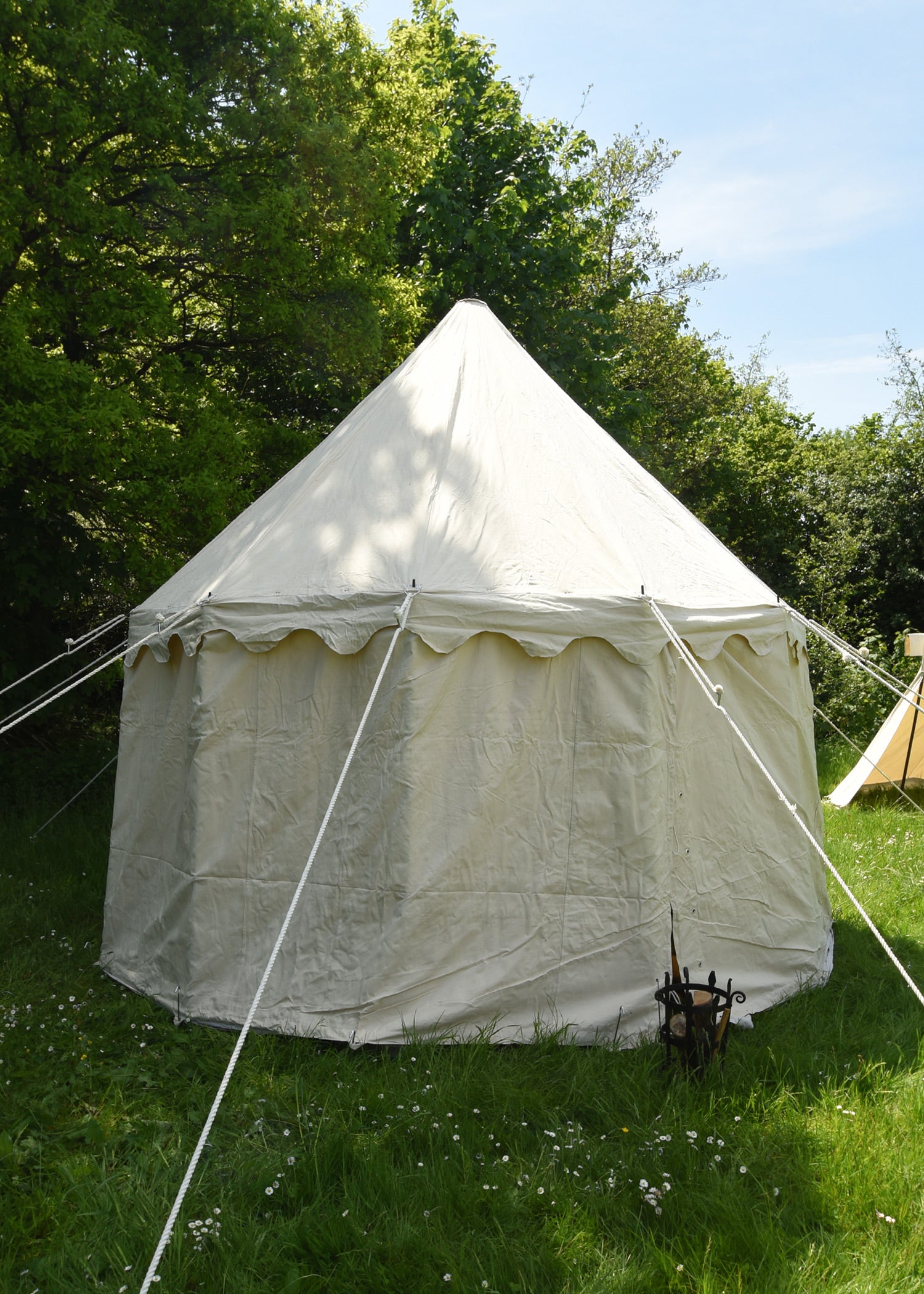 Imagen única de: Tienda Medieval Redonda, 4 M De Diámetro, 425 G/m²