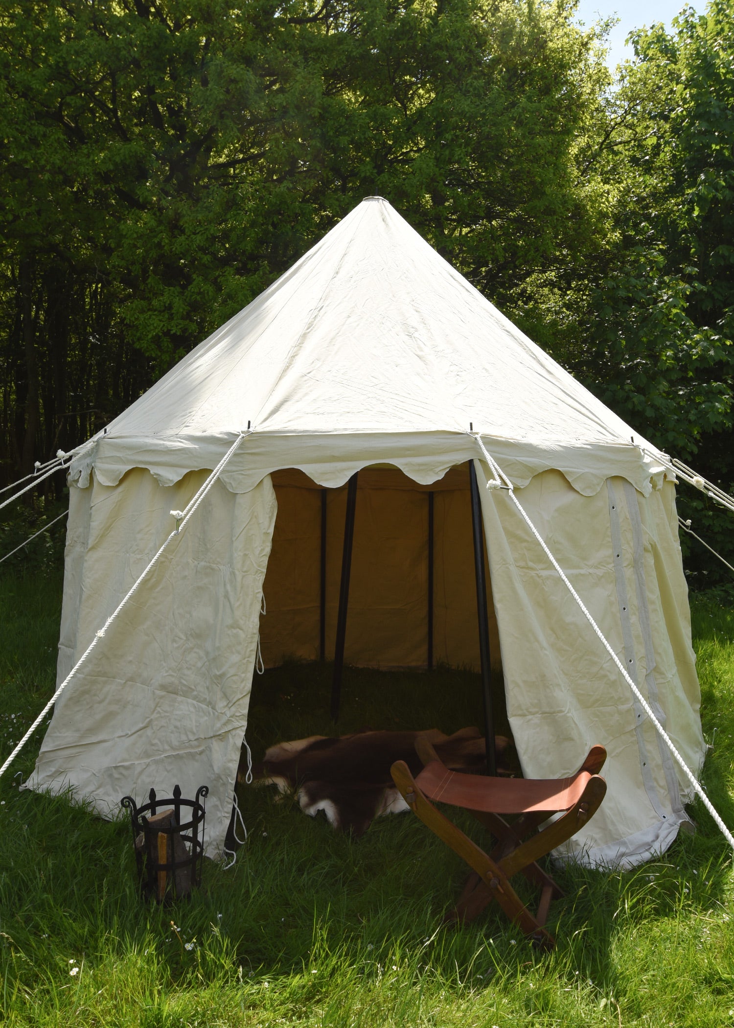 Imagen única de: Tienda Medieval Redonda, 4 M De Diámetro, 425 G/m²