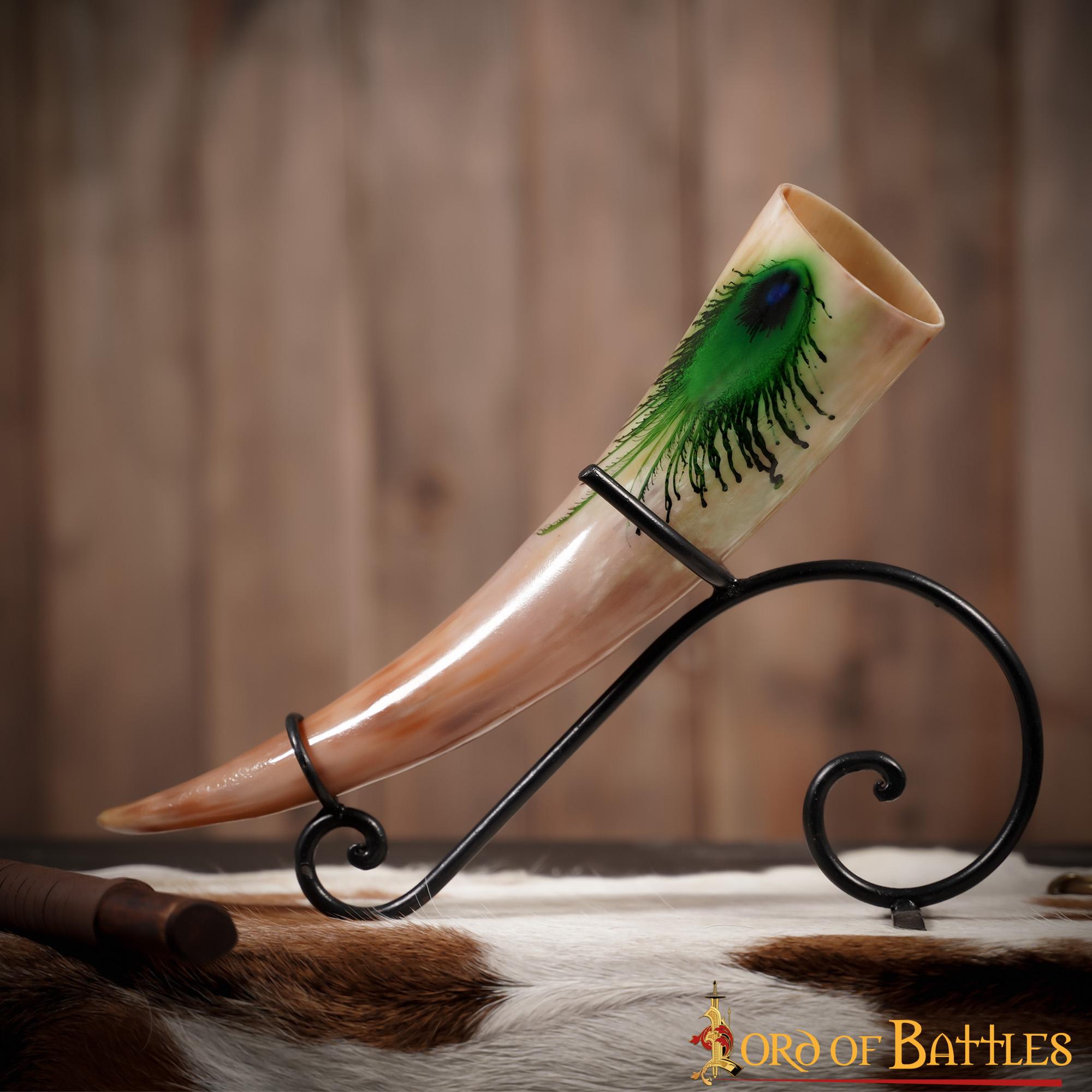 Imagen única de: "la Pluma Mística" Cuerno para Beber 500 - 600 Ml Cuerno de Buey Auténtico Hecho a Mano - Descatalogado