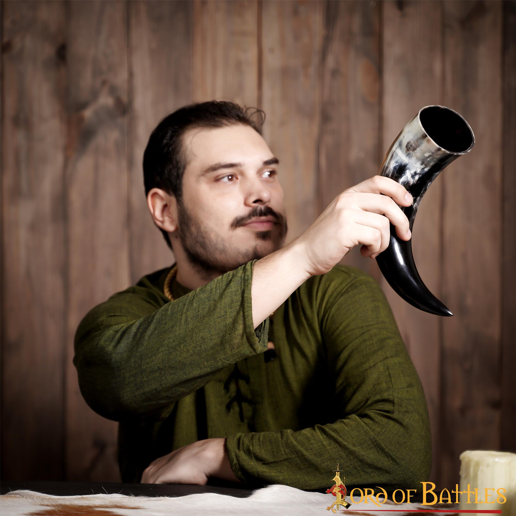 Imagen única de: Cuerno Medieval para Beber 400 - 500 Ml Cuerno de Buey Auténtico Hecho a Mano