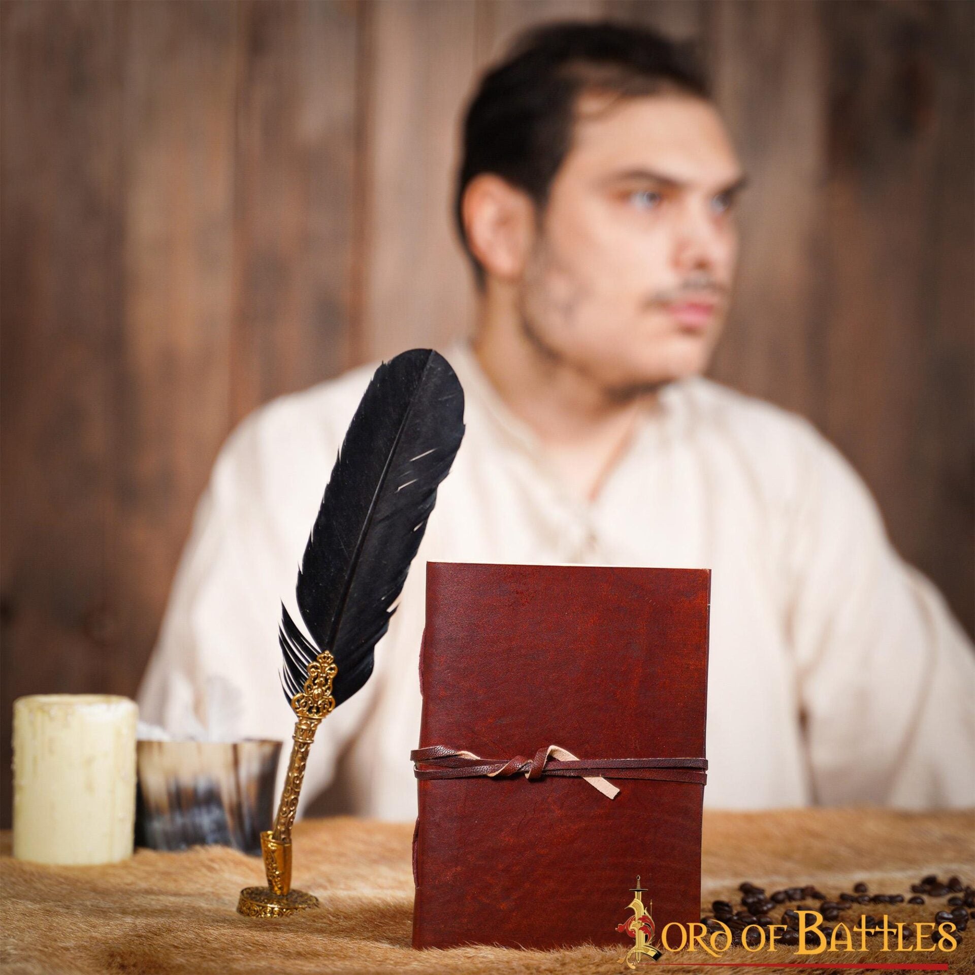 Imagen única de: Medieval Leather Wrap Journal - Cuaderno Artesanal con Cierre de Corbata