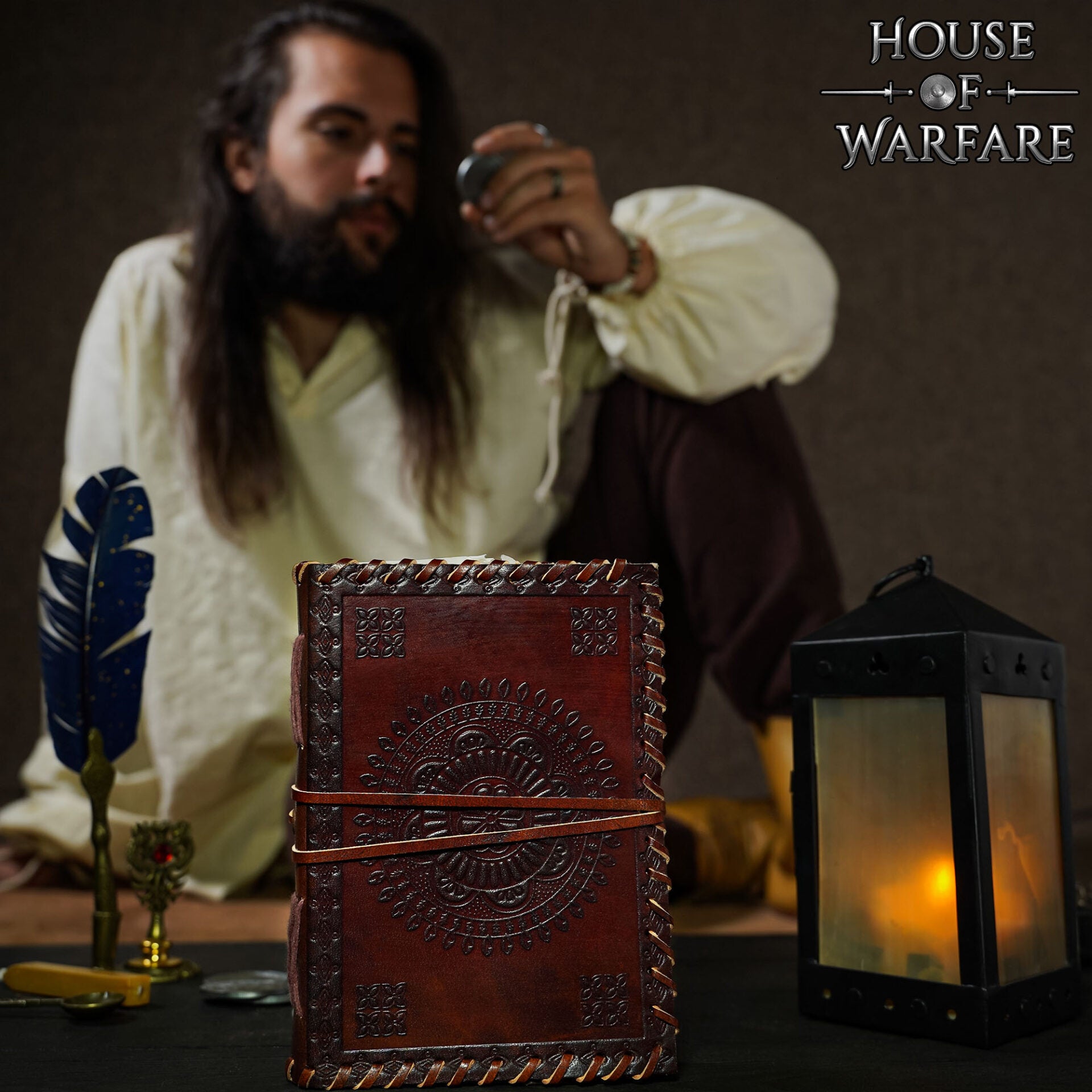 Imagen única de: Diario Medieval de Cuero - Diario de Cuero Auténtico Hecho a Mano