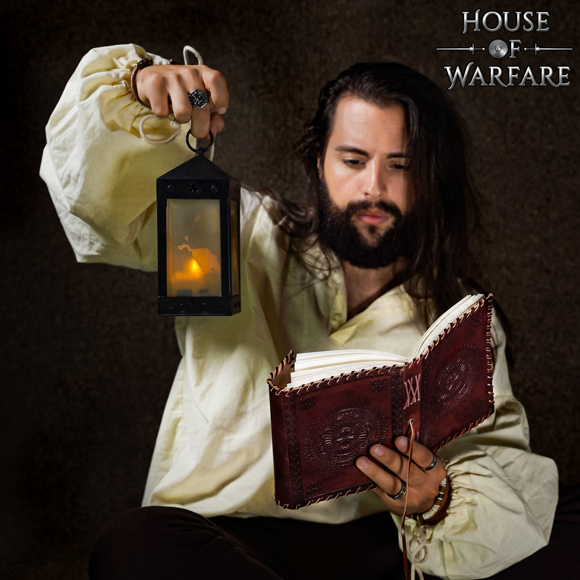 Imagen única de: Diario Medieval de Cuero - Diario de Cuero Auténtico Hecho a Mano