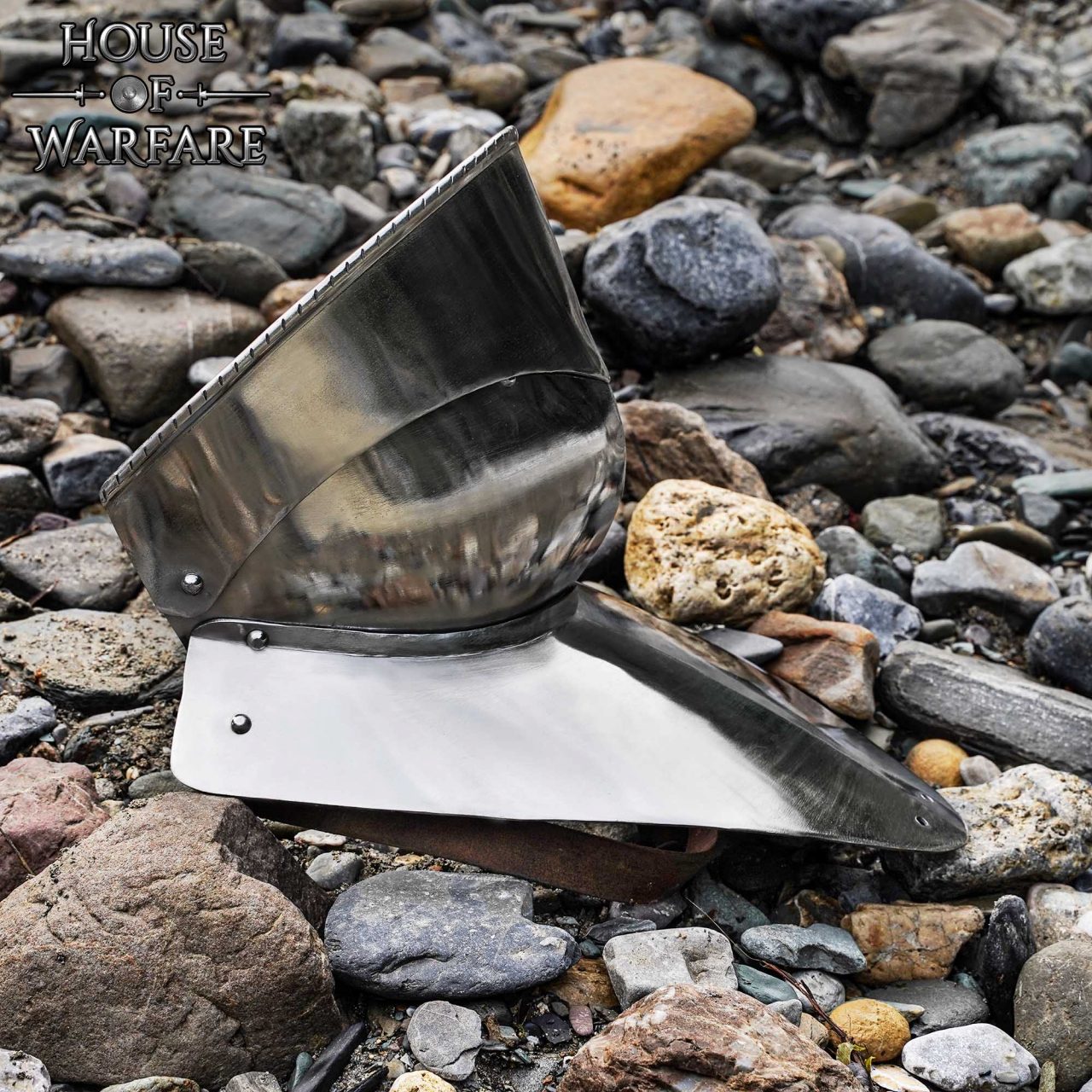 Imagen única de: Gorget de Acero del Siglo Xv con Bevor Pivotante