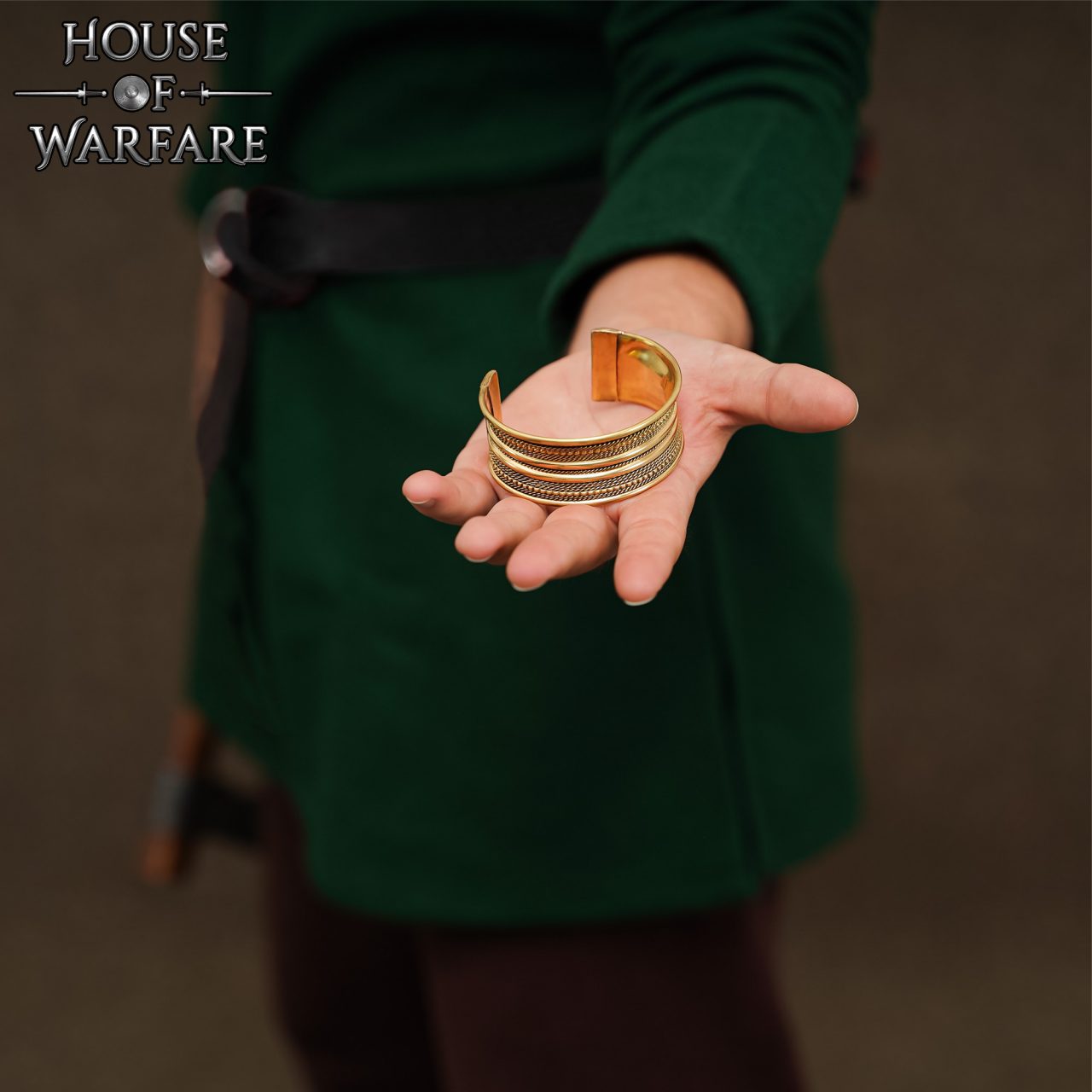 Imagen única de: Pulsera Medieval de Latón Macizo Fantasía