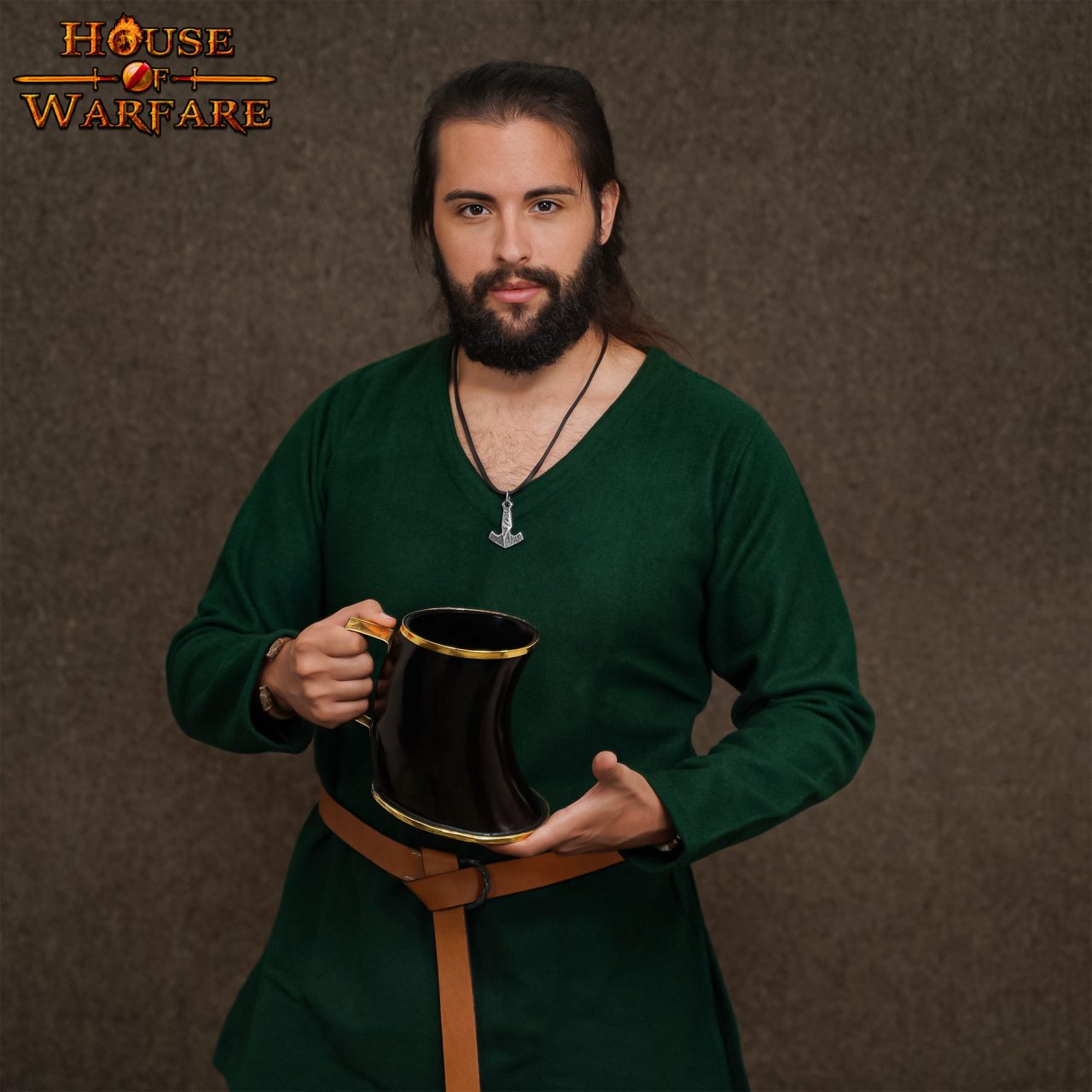 Imagen única de: Jarra de Cuerno de Buey Estilo Vikingo con Borde de Latón Hecha a Mano