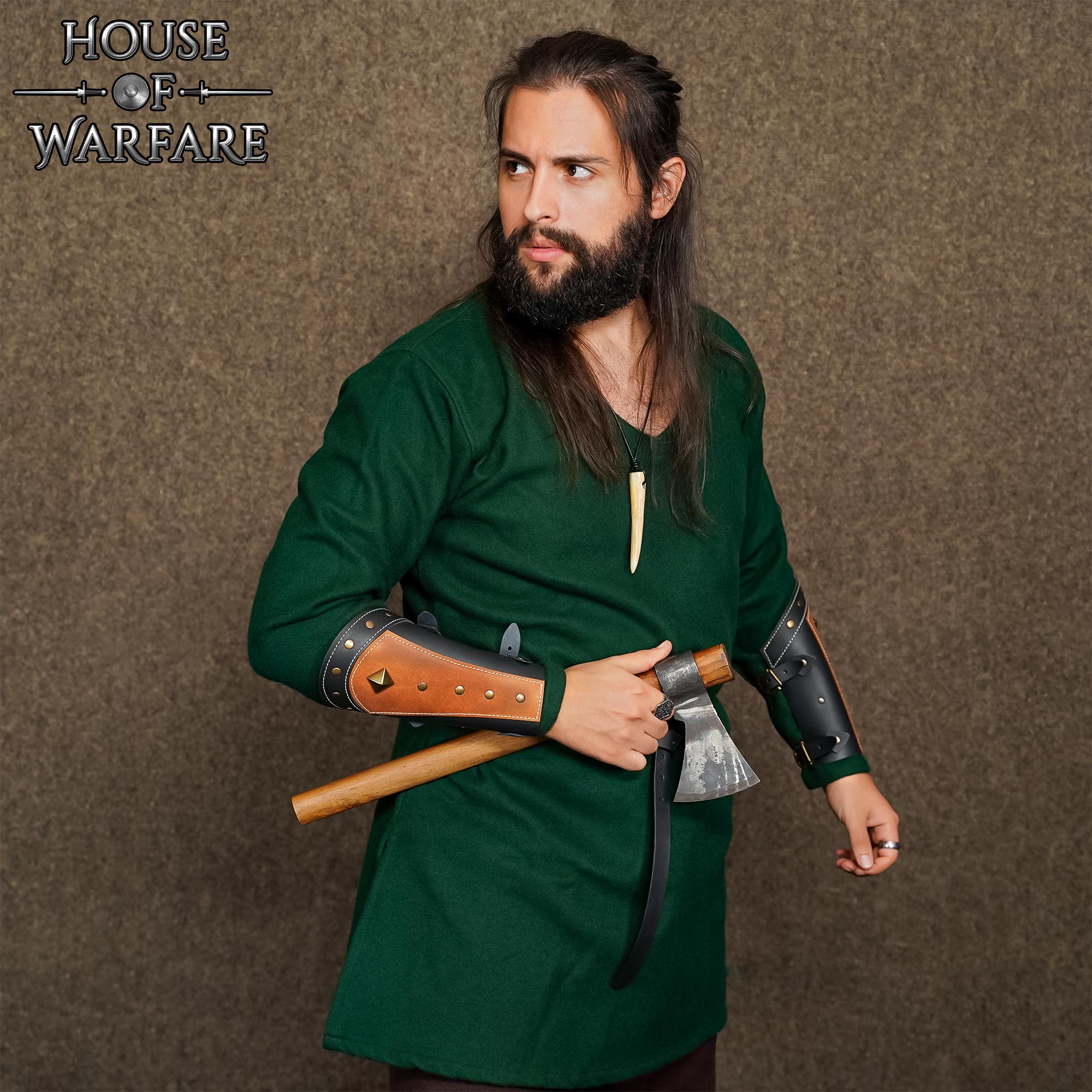 Imagen única de: Brazales de Soldado Mongol de Fantasía