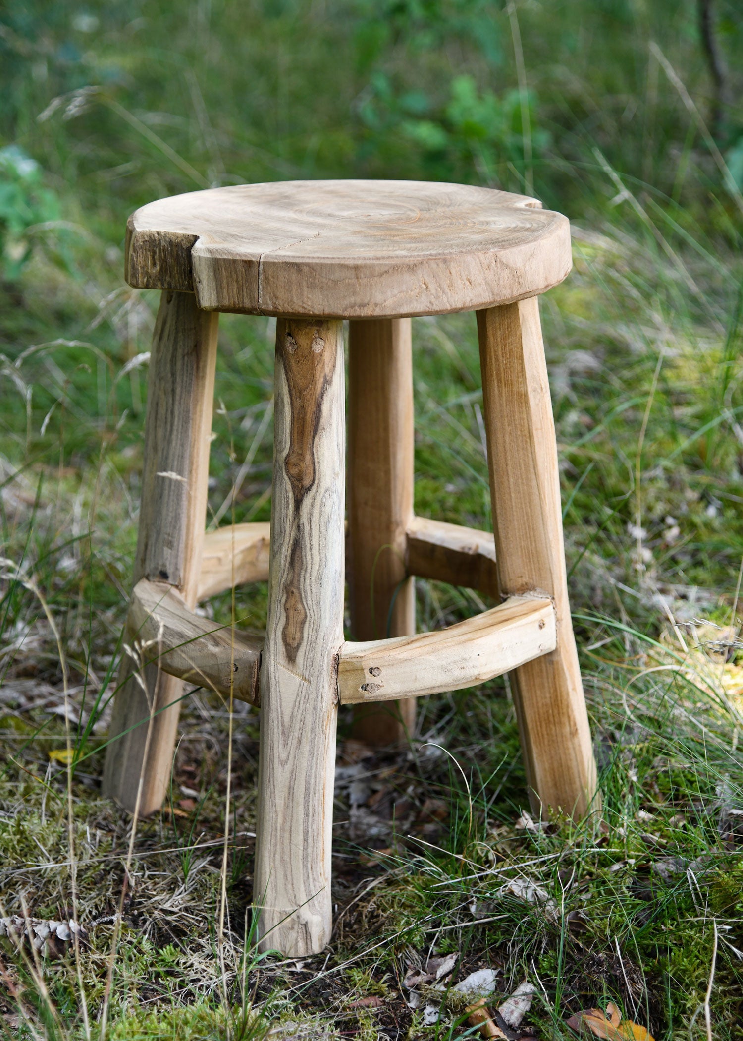 Imagen única de: Taburete De Madera De Aprox. 45 Cm De Altura.