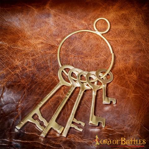 Imagen única de: Juego de Llaves Medievales de Latón para Mazmorras - Réplica Histórica de 5 Piezas para Decoración Pirata y Salas de Escape