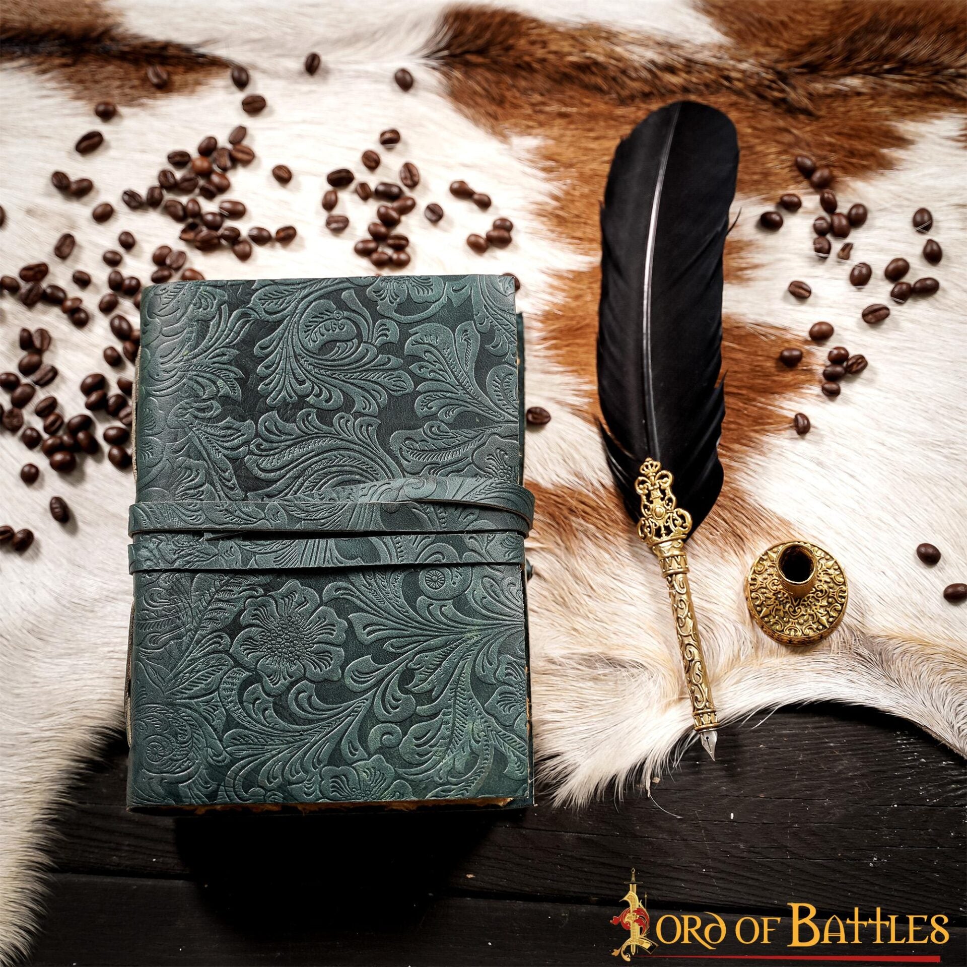 Imagen única de: Diario Medieval de Cuero con Papel Antiguo -verde - Diario Hecho a Mano