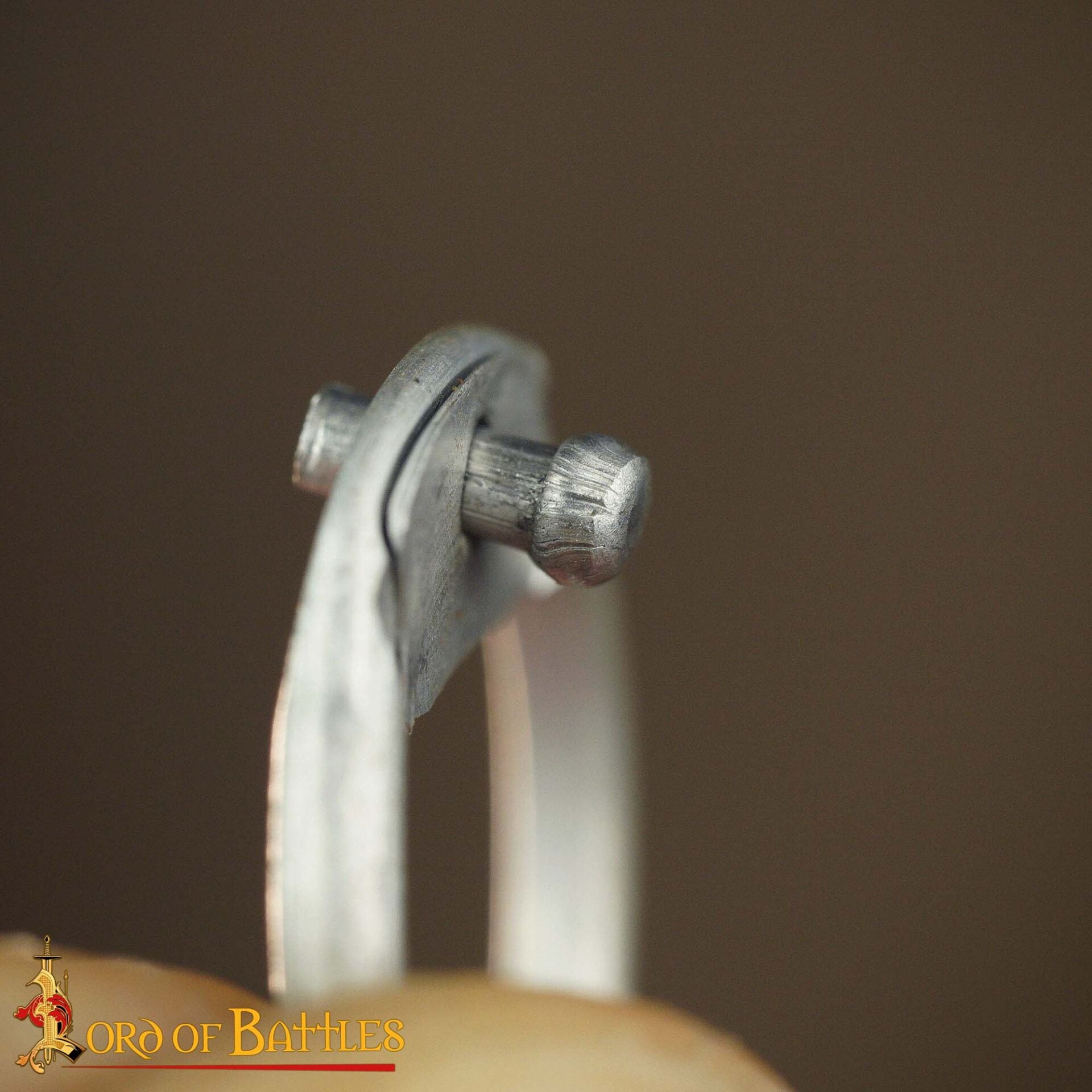 Imagen única de: Anillos Redondos de Aluminio - Anillo Redondo con Remaches en Forma de Cúpula de 10 Mm - Calibre 16, Aluminio - Acabado Natural - 1 Kg - Ideal para Reparaciones y Bricolaje de Cota de Malla