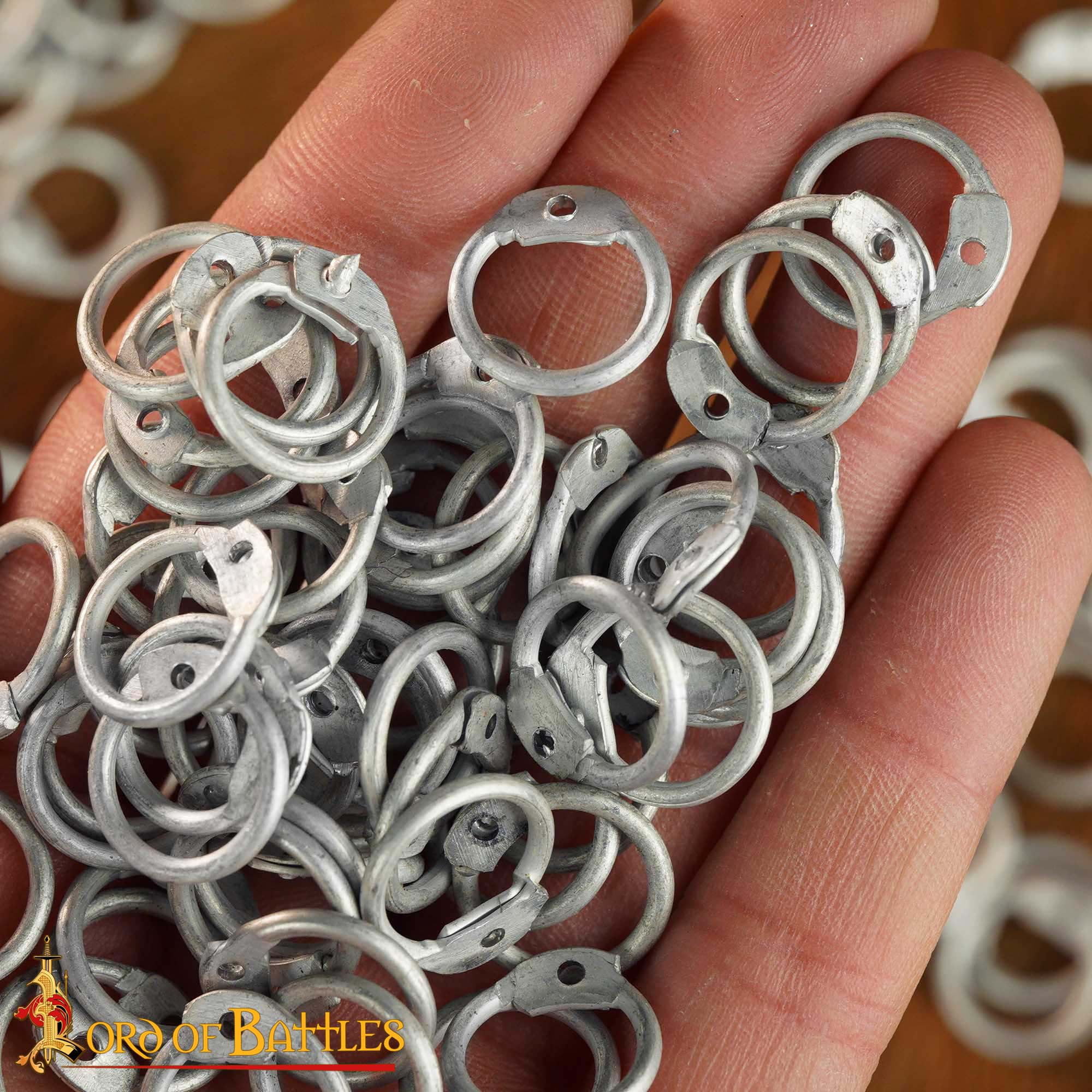 Imagen única de: Anillos Redondos de Aluminio - Anillo Redondo con Remaches en Forma de Cúpula de 10 Mm - Calibre 16, Aluminio - Acabado Natural - 1 Kg - Ideal para Reparaciones y Bricolaje de Cota de Malla