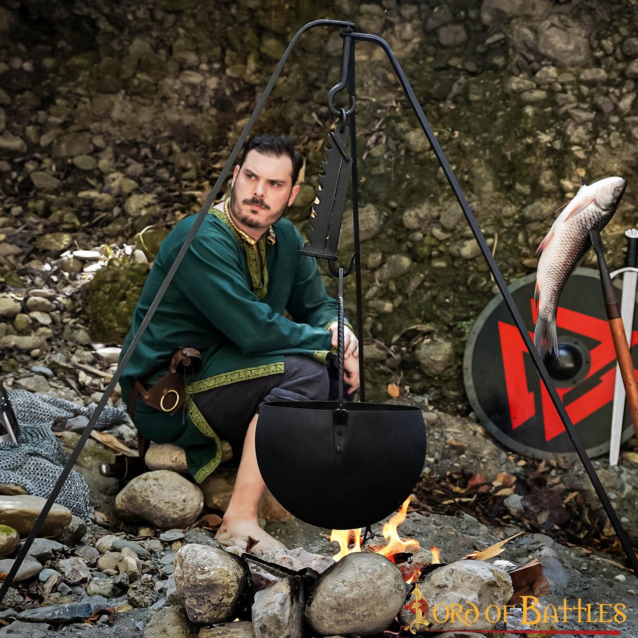 Imagen única de: Hervidor Medieval de Hierro Forjado a Mano Sierra de Campamento Funcional