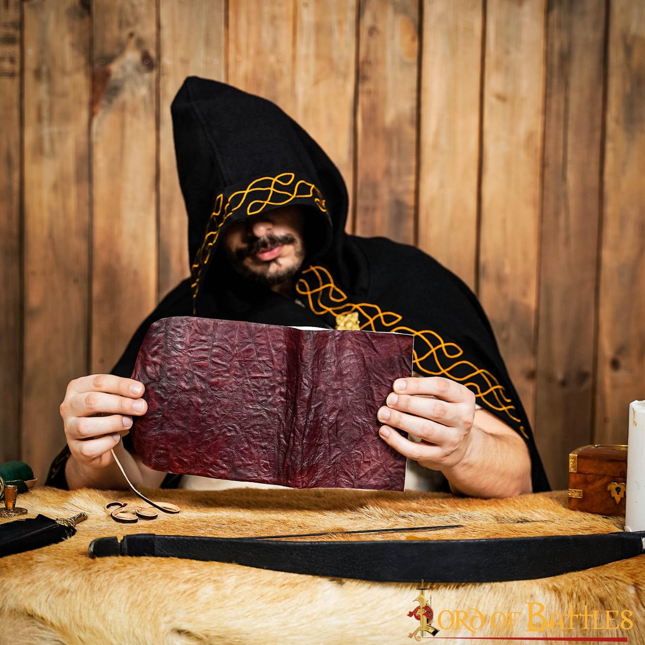 Imagen única de: The Mythical Wanderer Diario de Pergaminos de Cuero Marrón