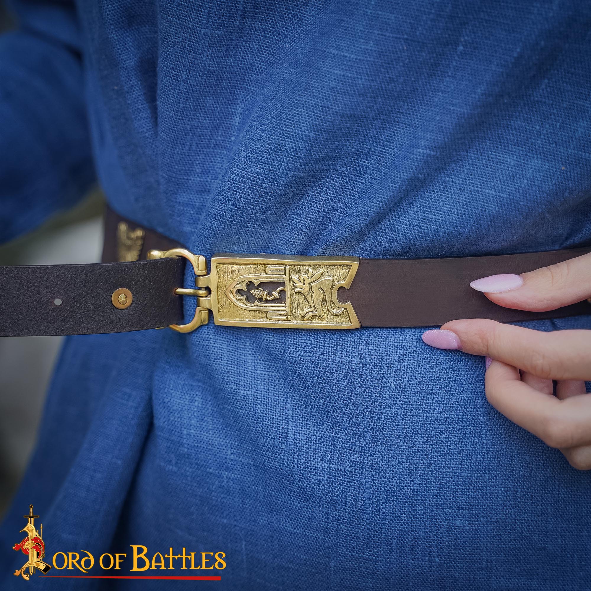 Hebilla Medieval de Latón con Cardo Cerrado - Accesorio para Cinturón Macizo - Imagen 13