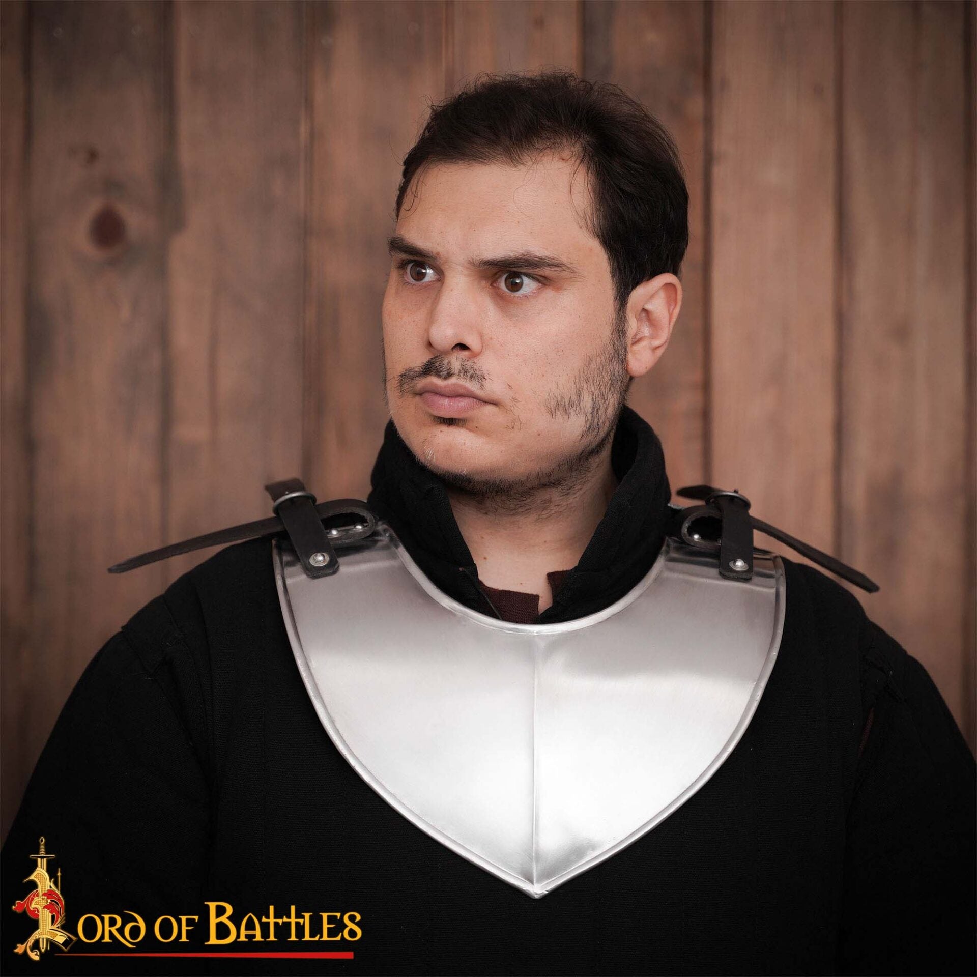 Imagen única de: Gorget Clásico Medieval, Polaco