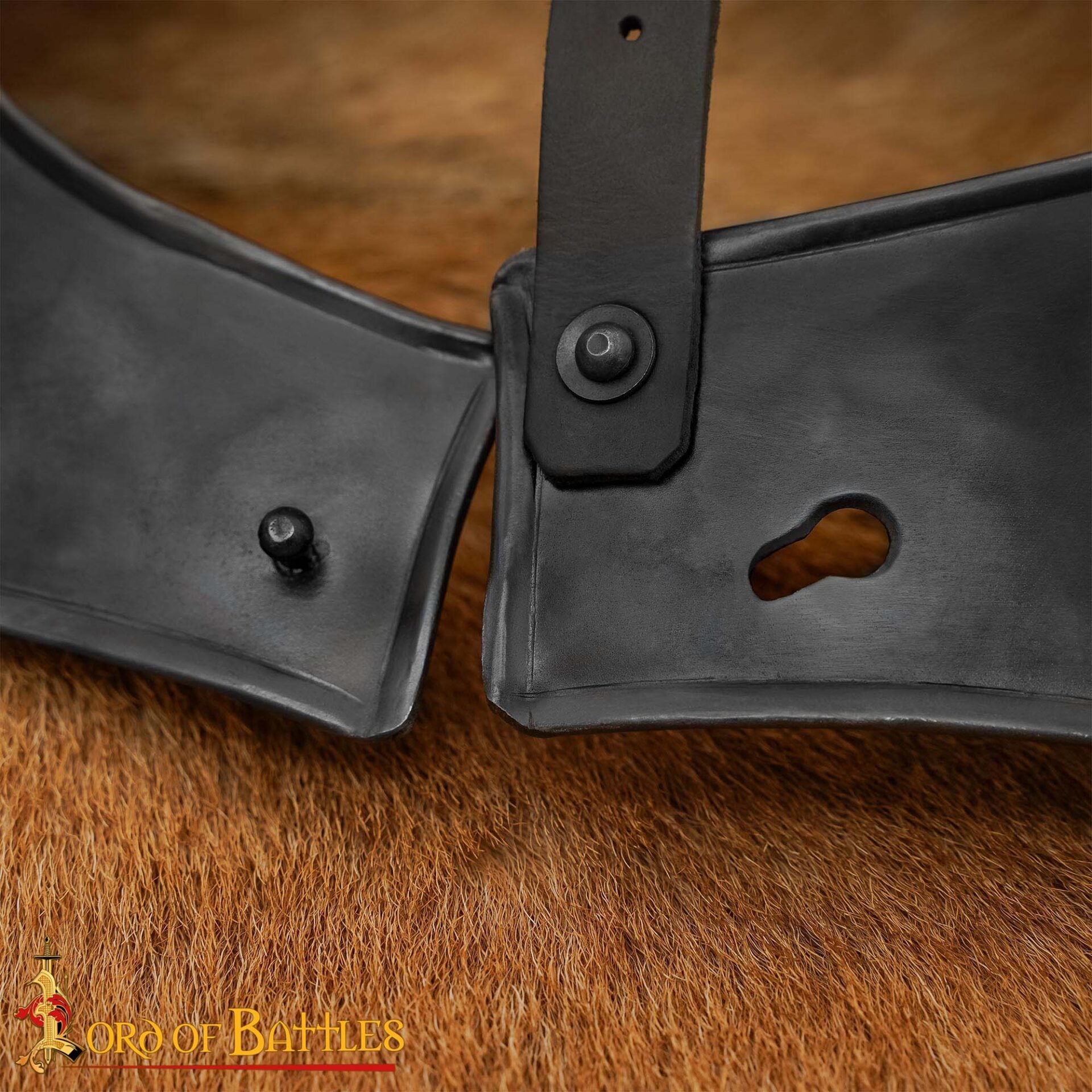 Imagen única de: Medieval Knightly Avenger Steel Gorget - Discontinued