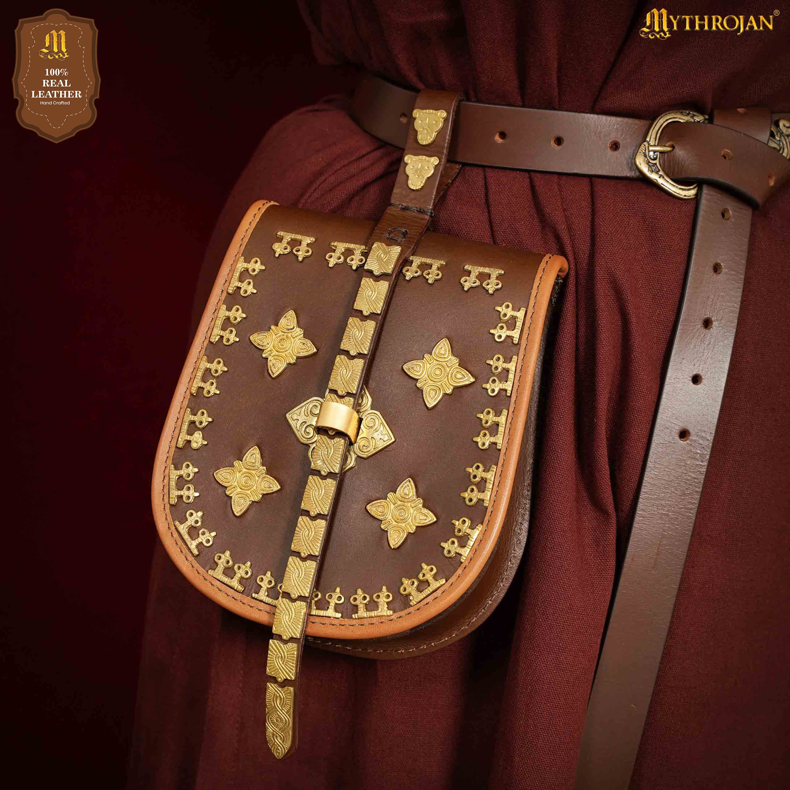 Imagen única de: Mythrojan Birka Bolsa de Cuero Vikingo Tarsoly - Bolsa para Cinturón Auténtica Hecha a Mano Basada en Originales Históricos - Accesorio Nórdico de Cuero Auténtico