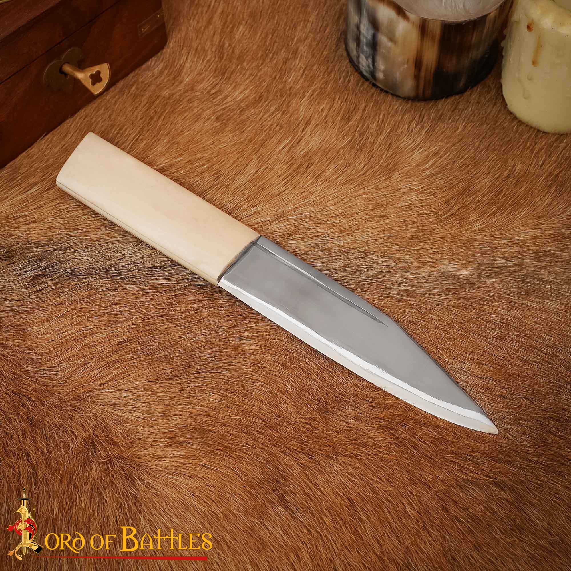 Imagen única de: Cuchillo Medieval con Mango de Hueso Auténtico