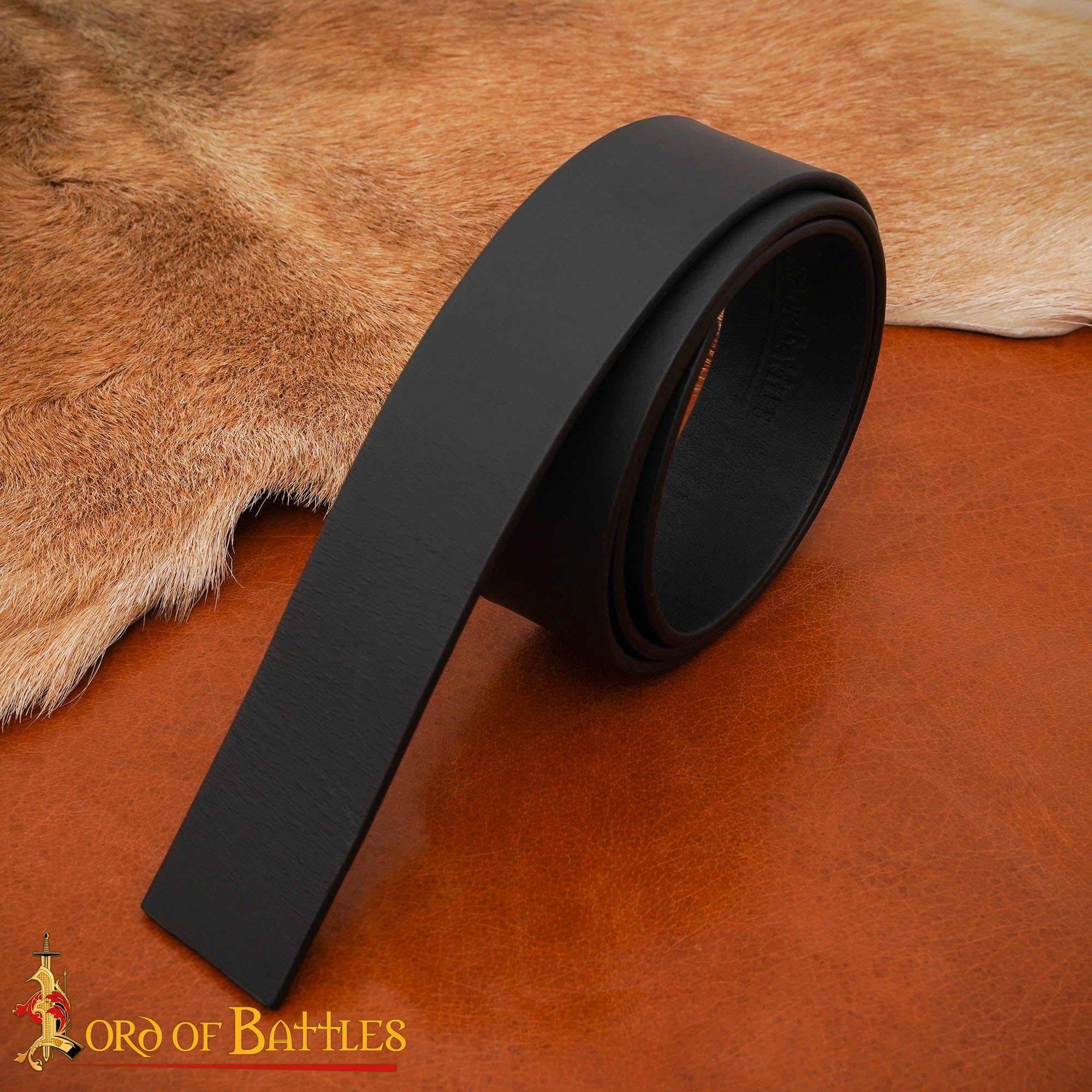 Imagen única de: Cinturón Medieval de Cuero Negro Liso | Cinturón de Bricolaje con Hebilla para Estilos Históricos