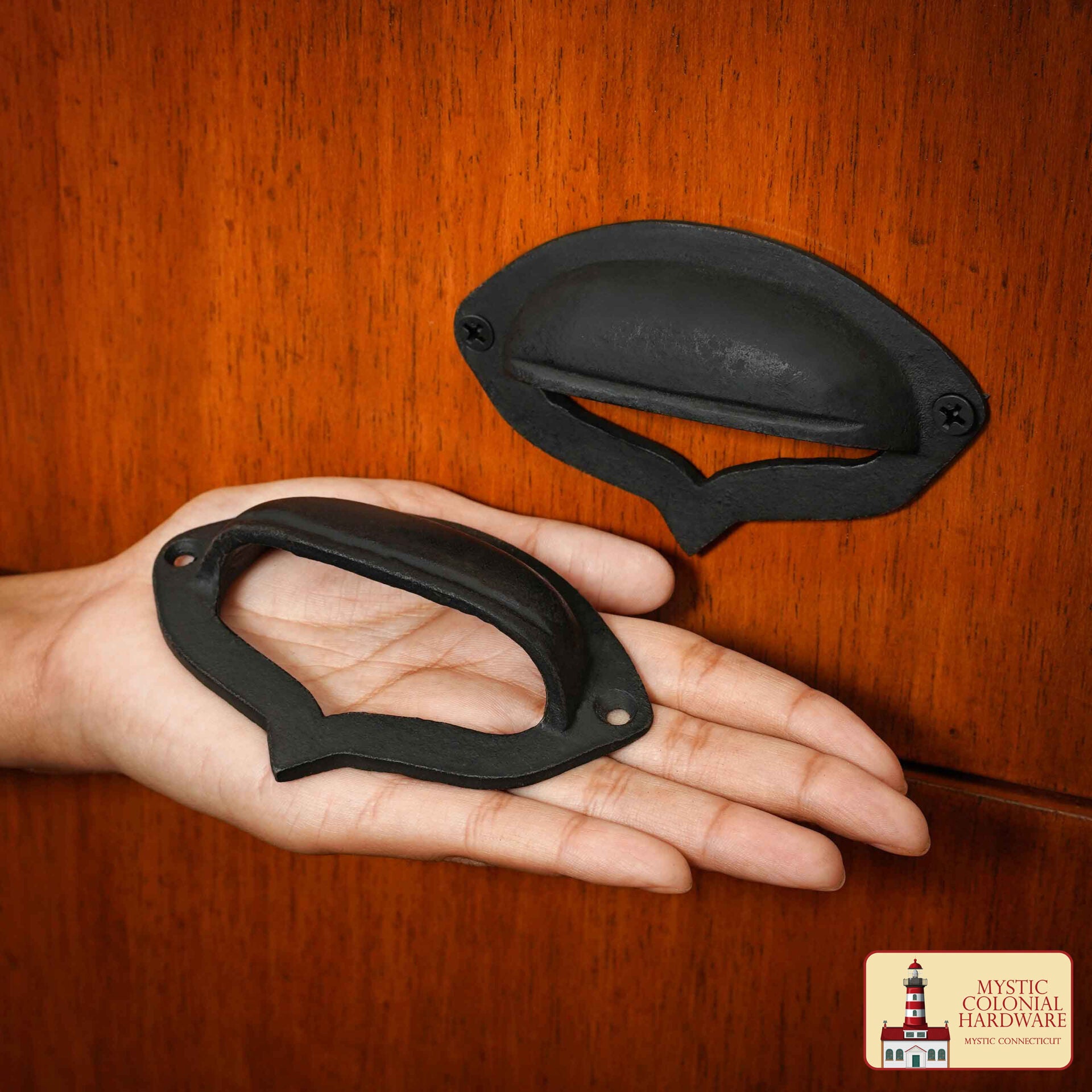 Imagen única de: Tiradores Rústicos de Hierro Fundido para Cajones - Negro - Tiradores Atemporales para Interiores Victorianos, Coloniales, Steampunk y Góticos