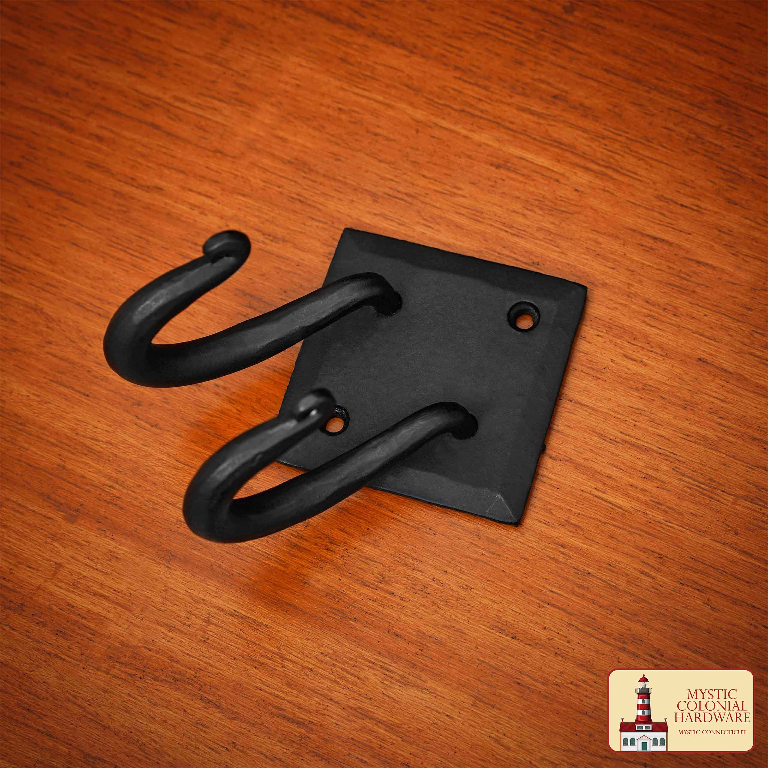 Imagen única de: Ganchos de Pared Rústicos de Hierro Fundido, Ganchos Utilitarios Retro Resistentes para Colgar Abrigos, Bolsos, Toallas, Batas, Sombreros y Más, Acabado: Ennegrecido con Aceite