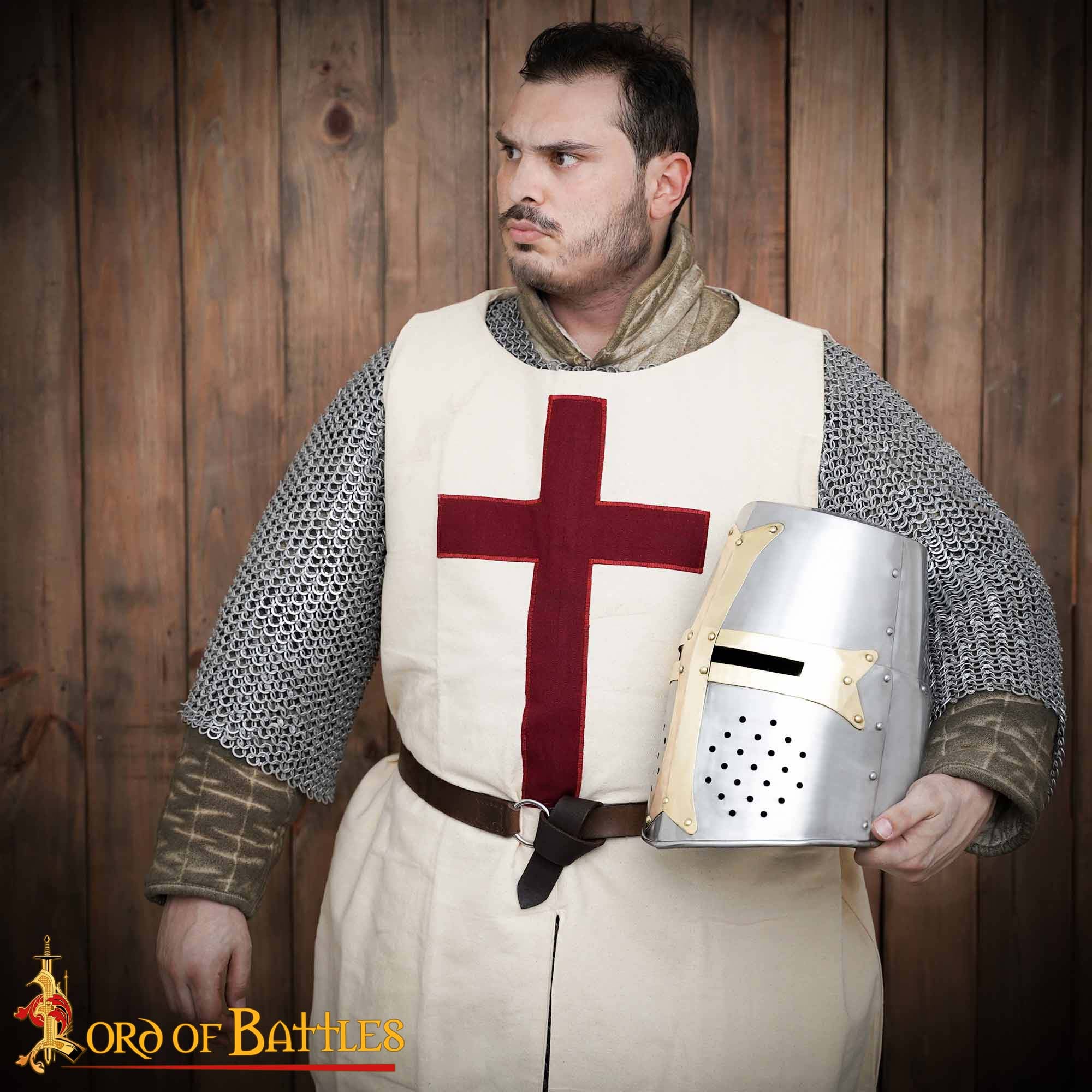 Gran Yelmo Cruzado de Latón del Siglo Xiii - Pulido con Adornos de Cruz de Latón - Imagen 5