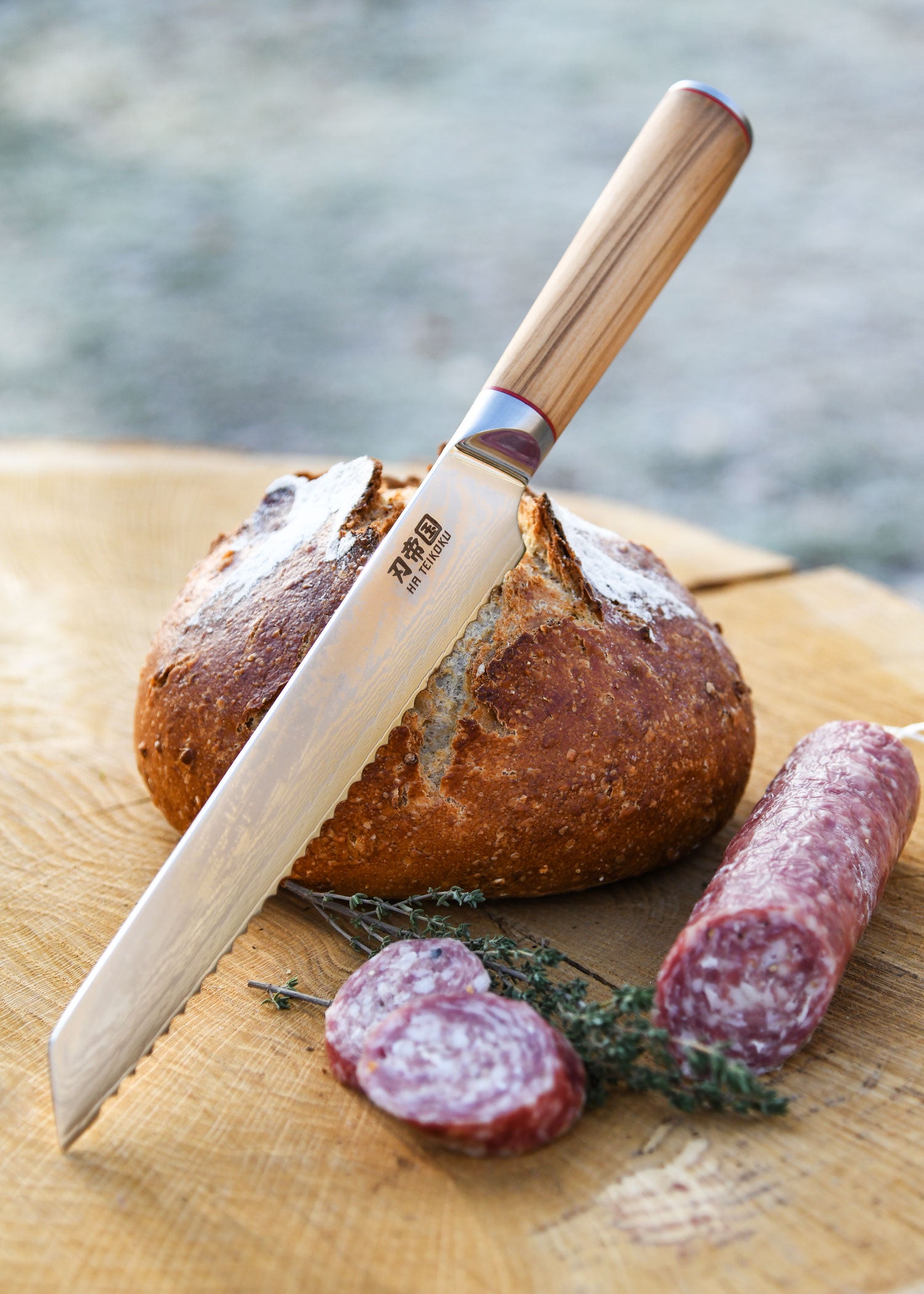 Imagen única de: Cuchillo Para Pan, Acero Damasco.