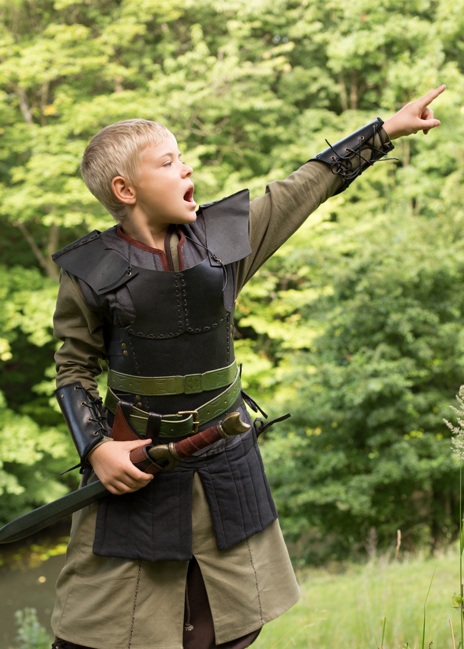 Imagen única de: Brazaletes De Cuero Rfb, Par