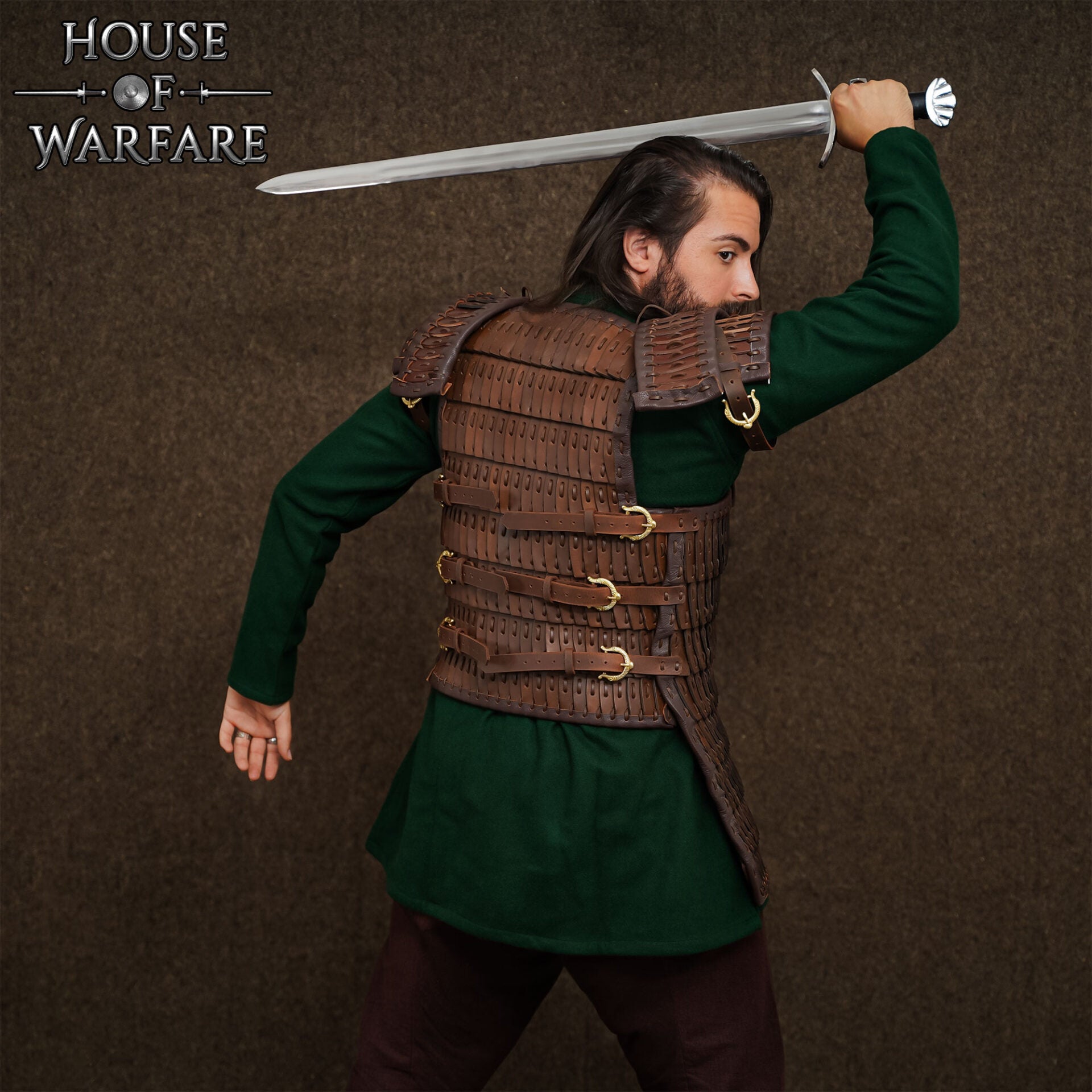 Coraza Laminar Vikinga de Cuero con Hombreras