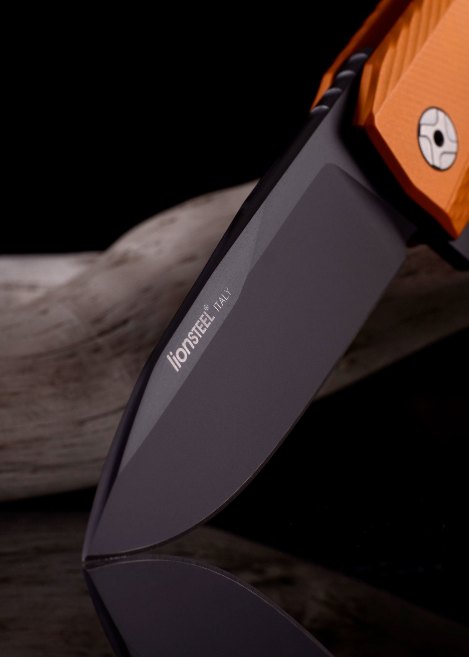 Imagen única de: Navaja De Bolsillo Rok Aluminio, Naranja, Negro, Lionsteel