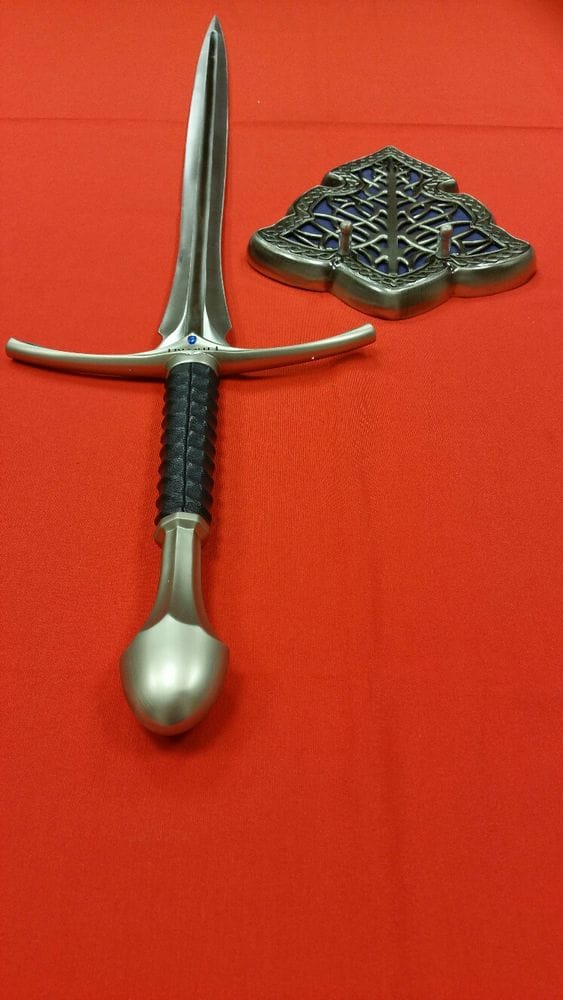 Imagen de Espada Glamdring de Gandalf oficial Noble Collection NN1245 parte de nuestra colección en Tienda Medieval, sitio oficial.