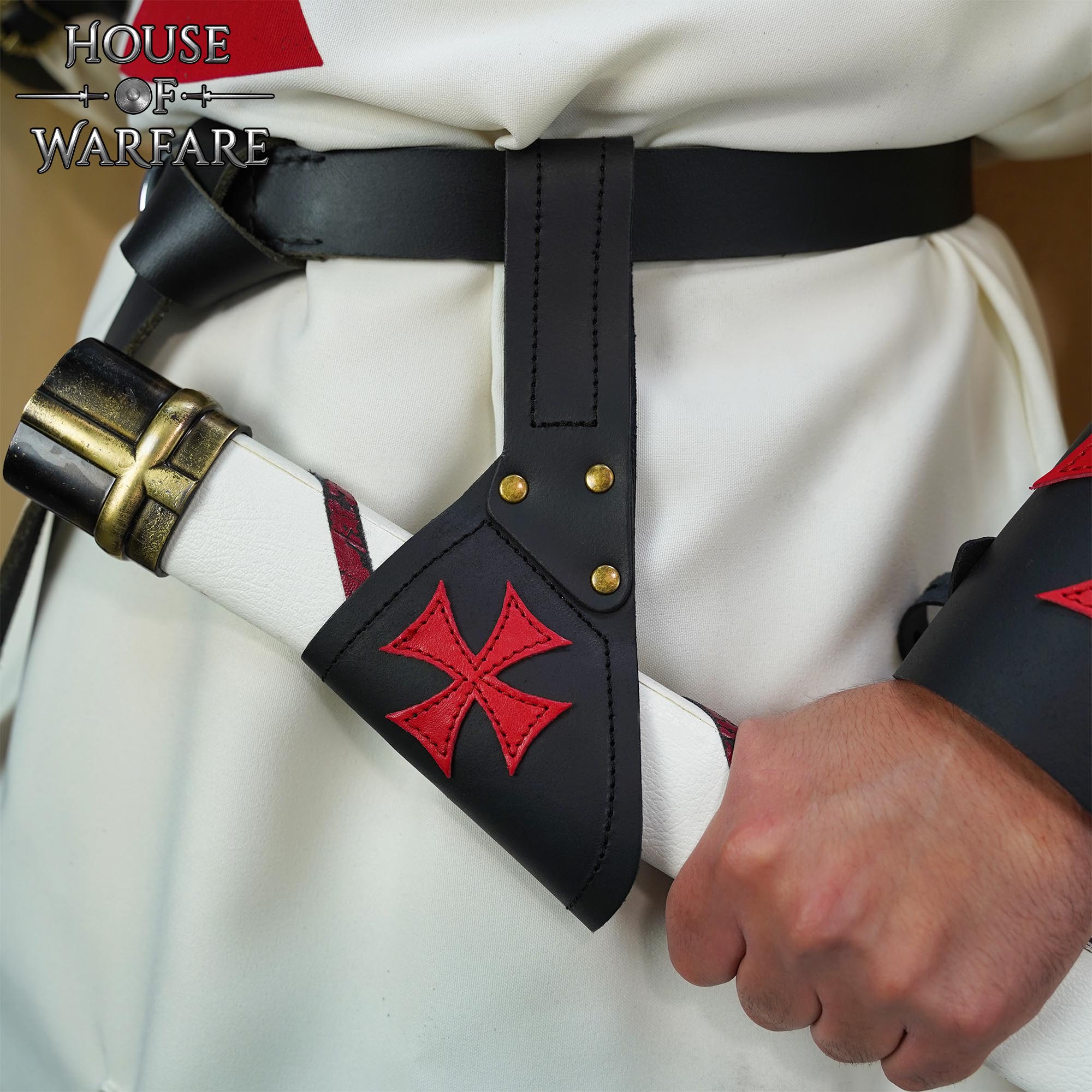 Imagen única de: Rana Espada Templaria de Cuero con Aplique de Cruz Roja