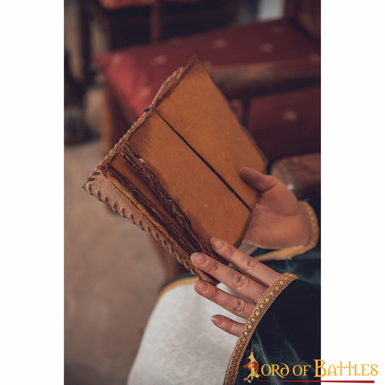 Imagen única de: Diario de la Tierra Media Diario de Cuero Auténtico Hecho a Mano