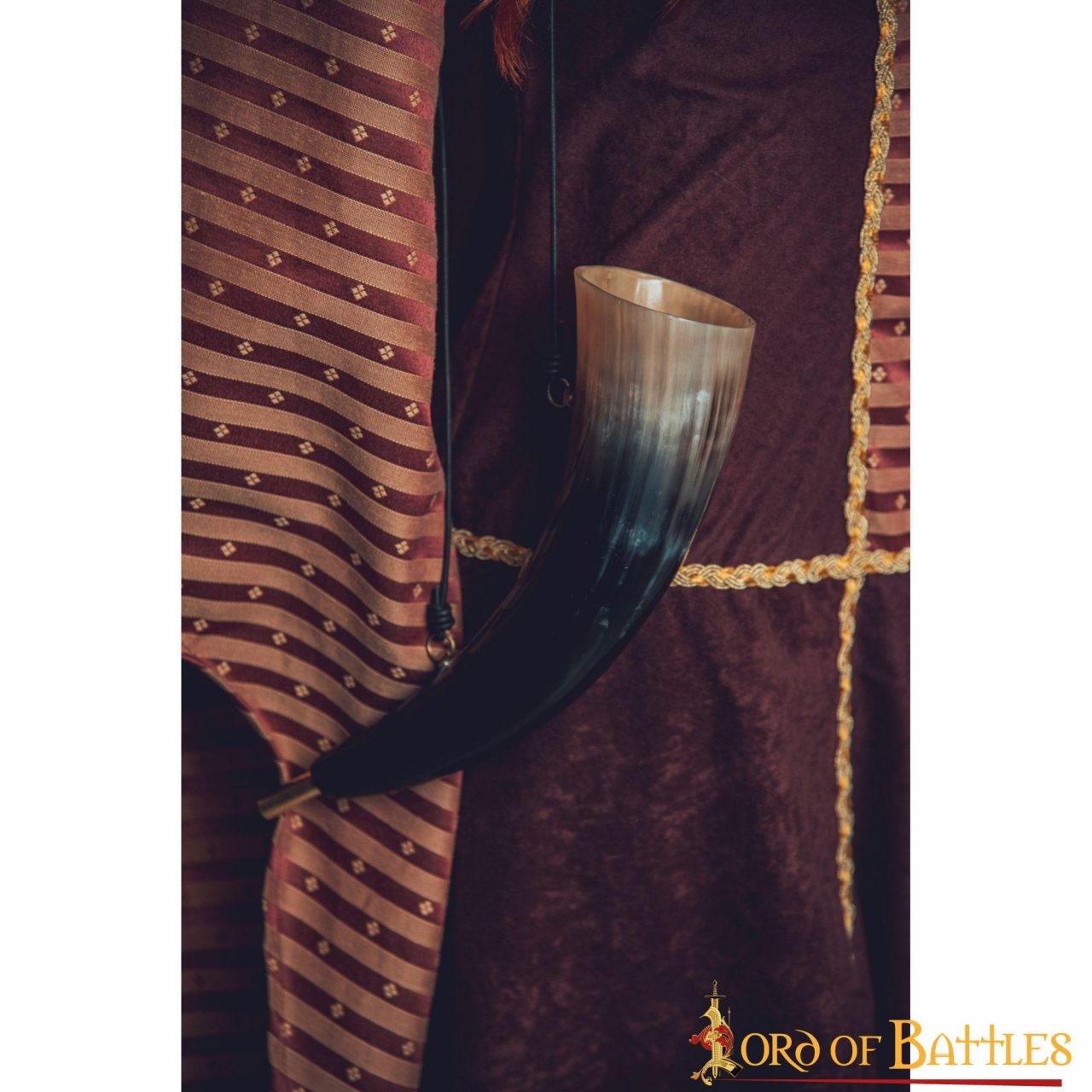 Imagen única de: Viking Blowing Horn - Bocina de Buey de Origen Ético con Boquilla de Latón